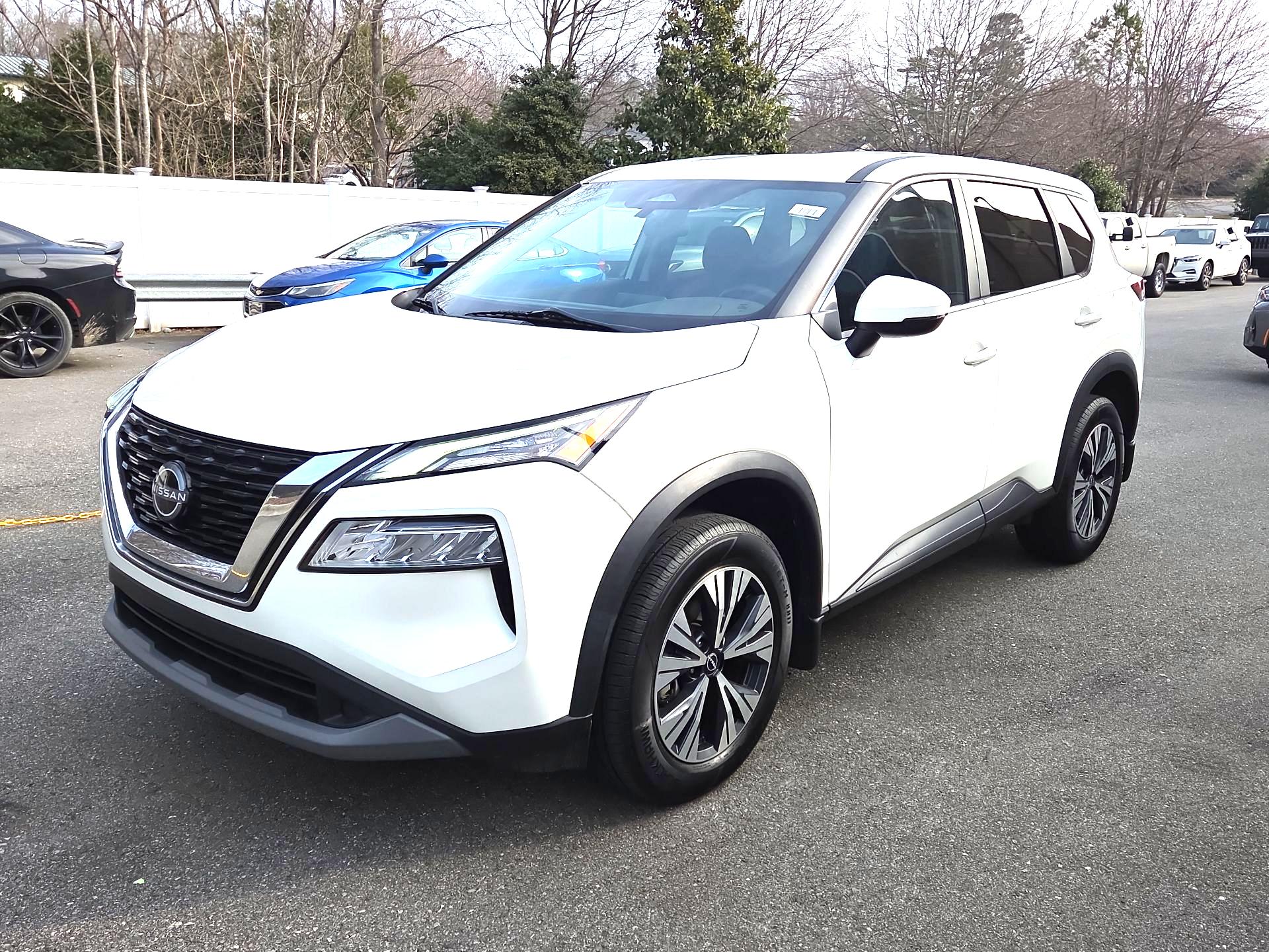 Thumbnail: 2023 Nissan Rogue - 3