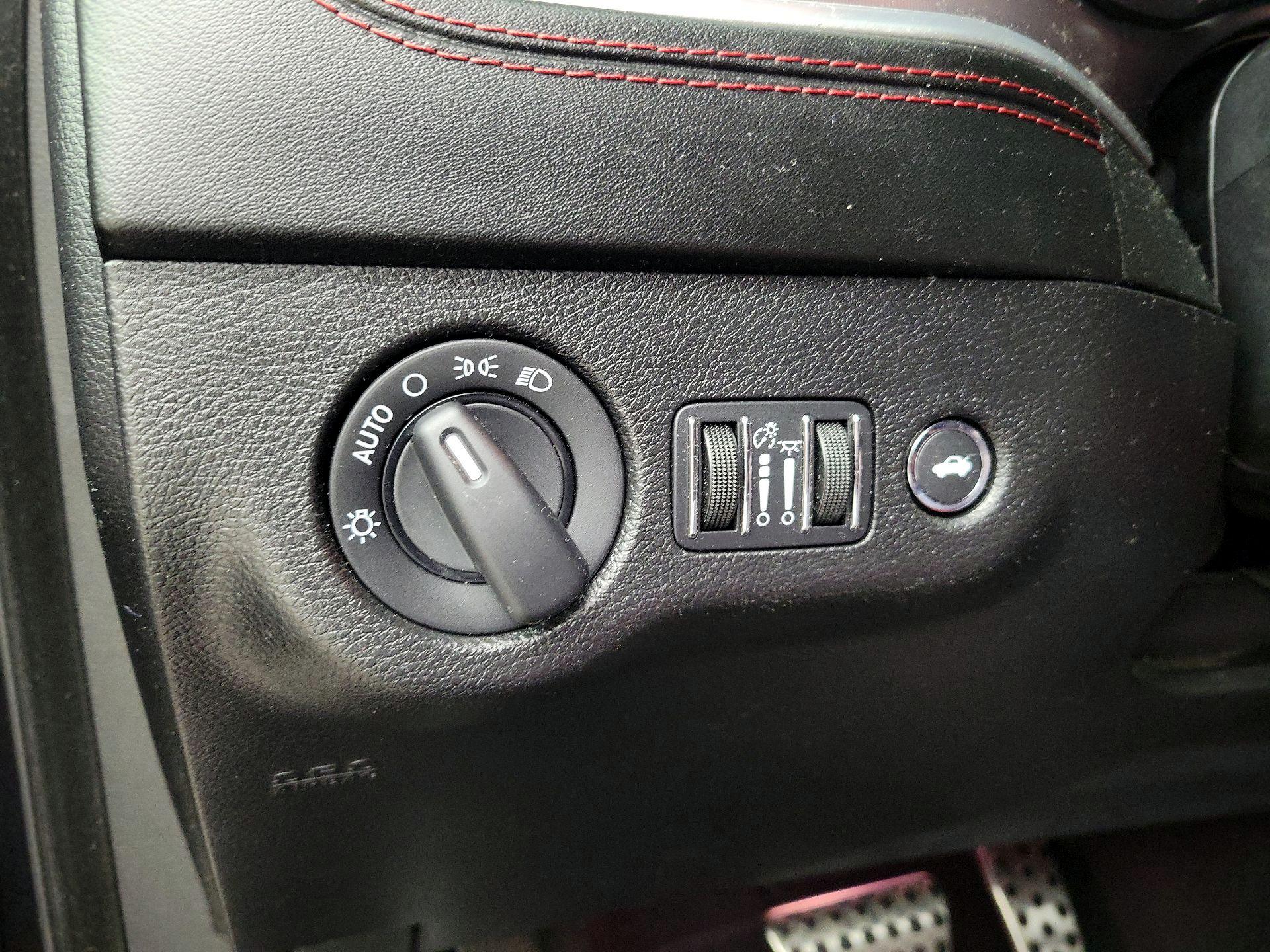 Thumbnail: 2021 Dodge Charger - 13