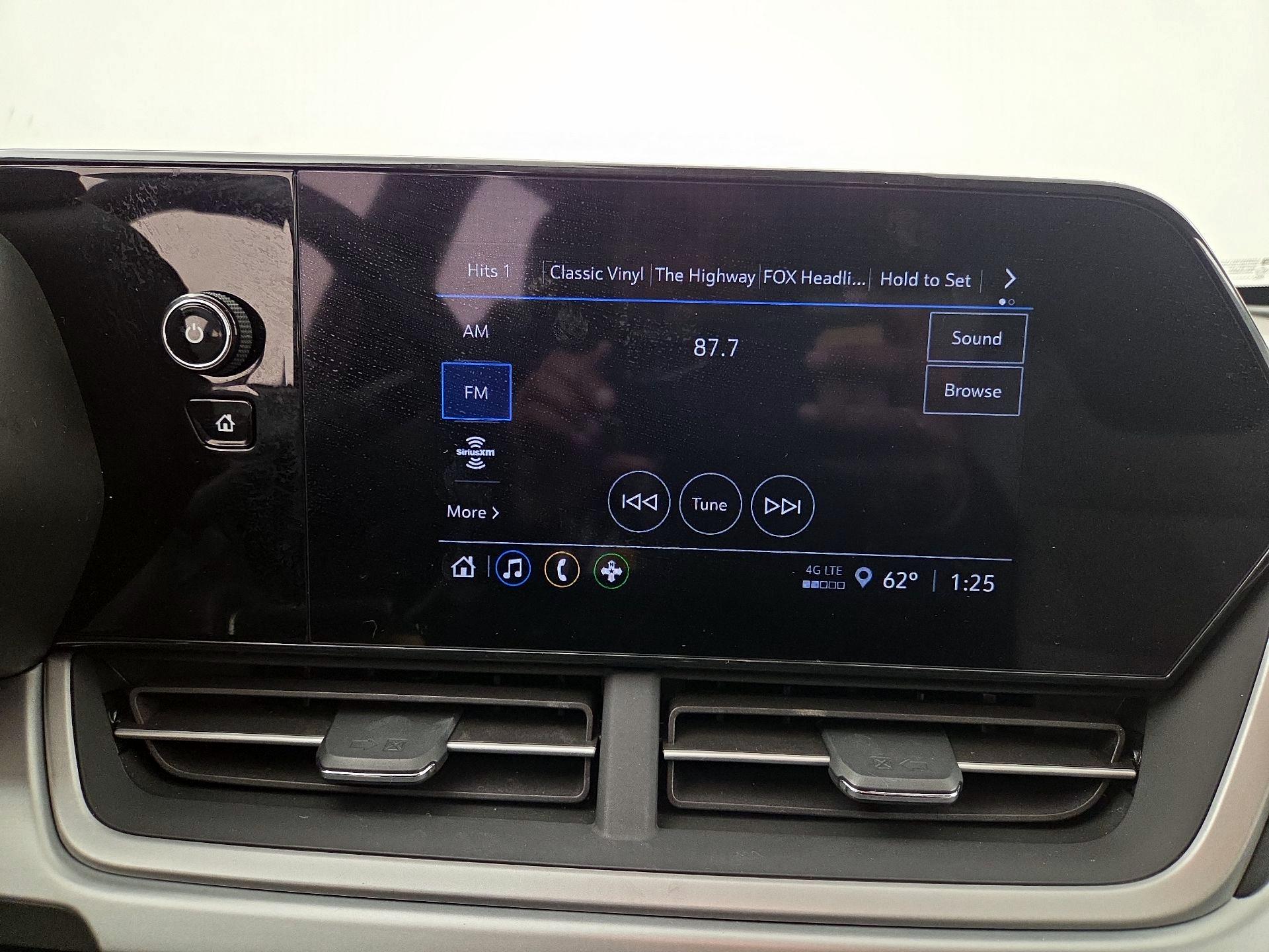 Thumbnail: 2024 Chevrolet Trax - 15