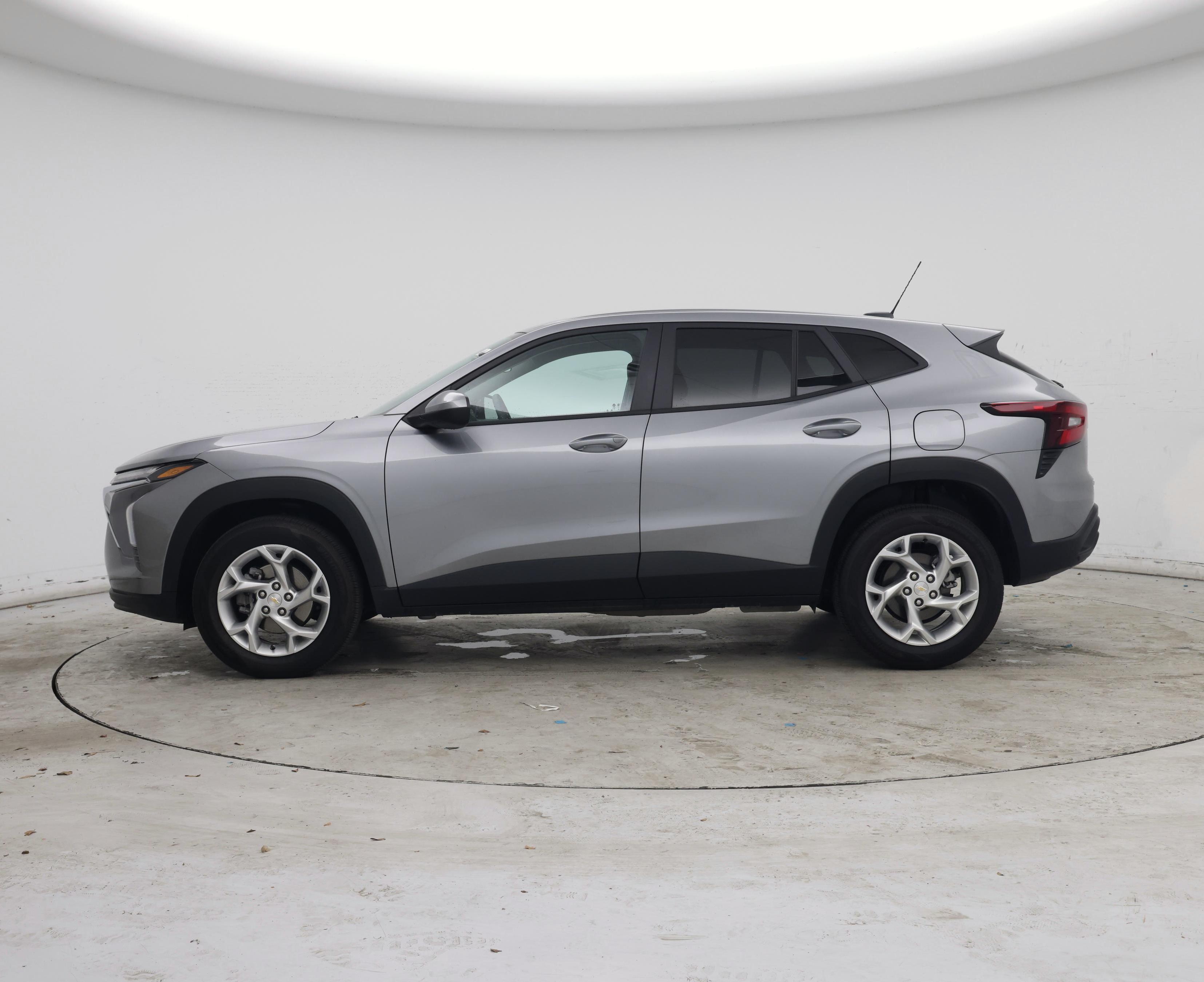 Thumbnail: 2024 Chevrolet Trax - 3