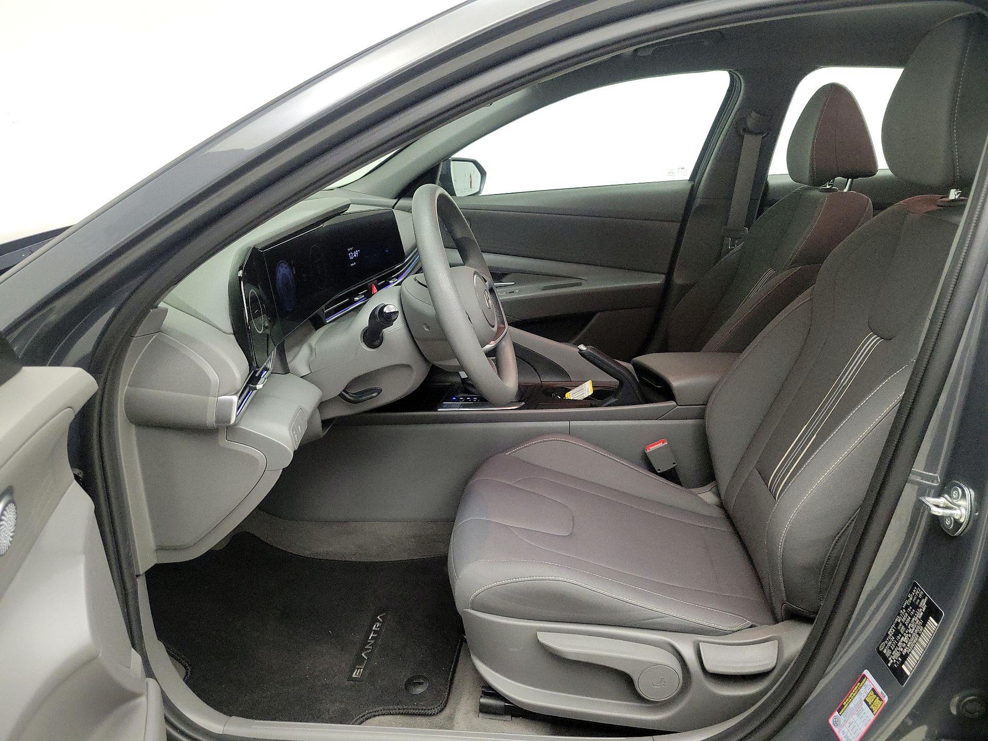 Thumbnail: 2024 Hyundai Elantra - 11