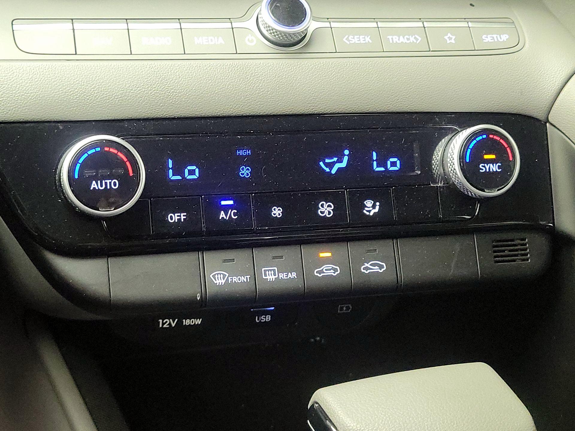 Thumbnail: 2024 Hyundai Elantra - 16