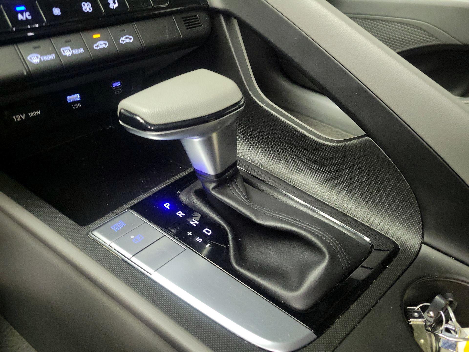 Thumbnail: 2024 Hyundai Elantra - 17