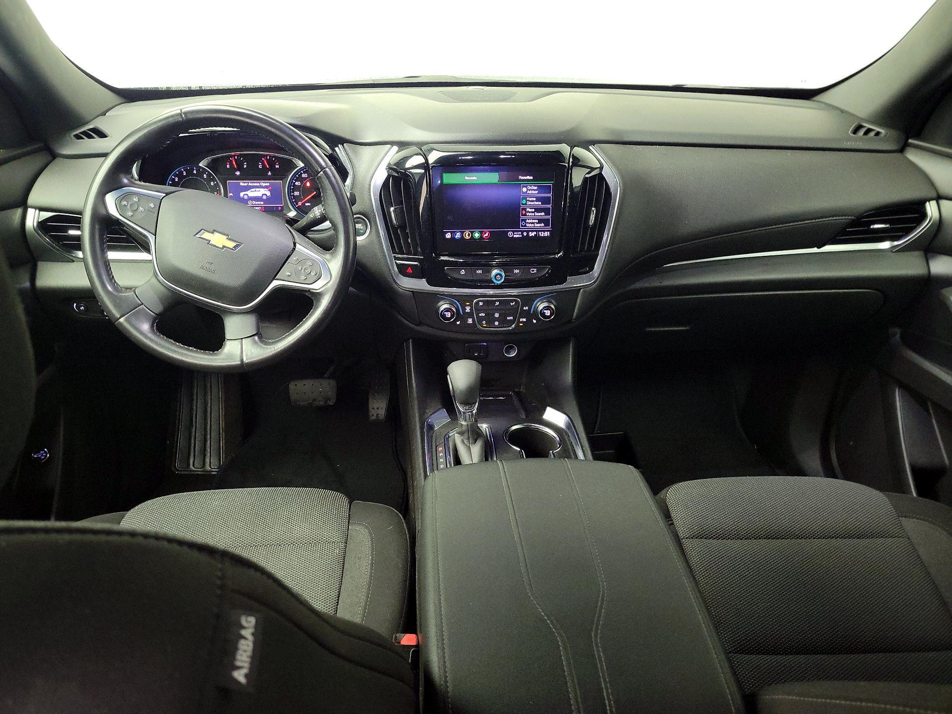 Thumbnail: 2022 Chevrolet Traverse - 9