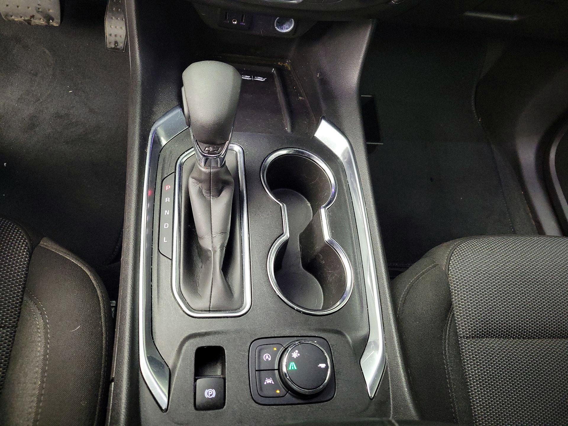 Thumbnail: 2022 Chevrolet Traverse - 18