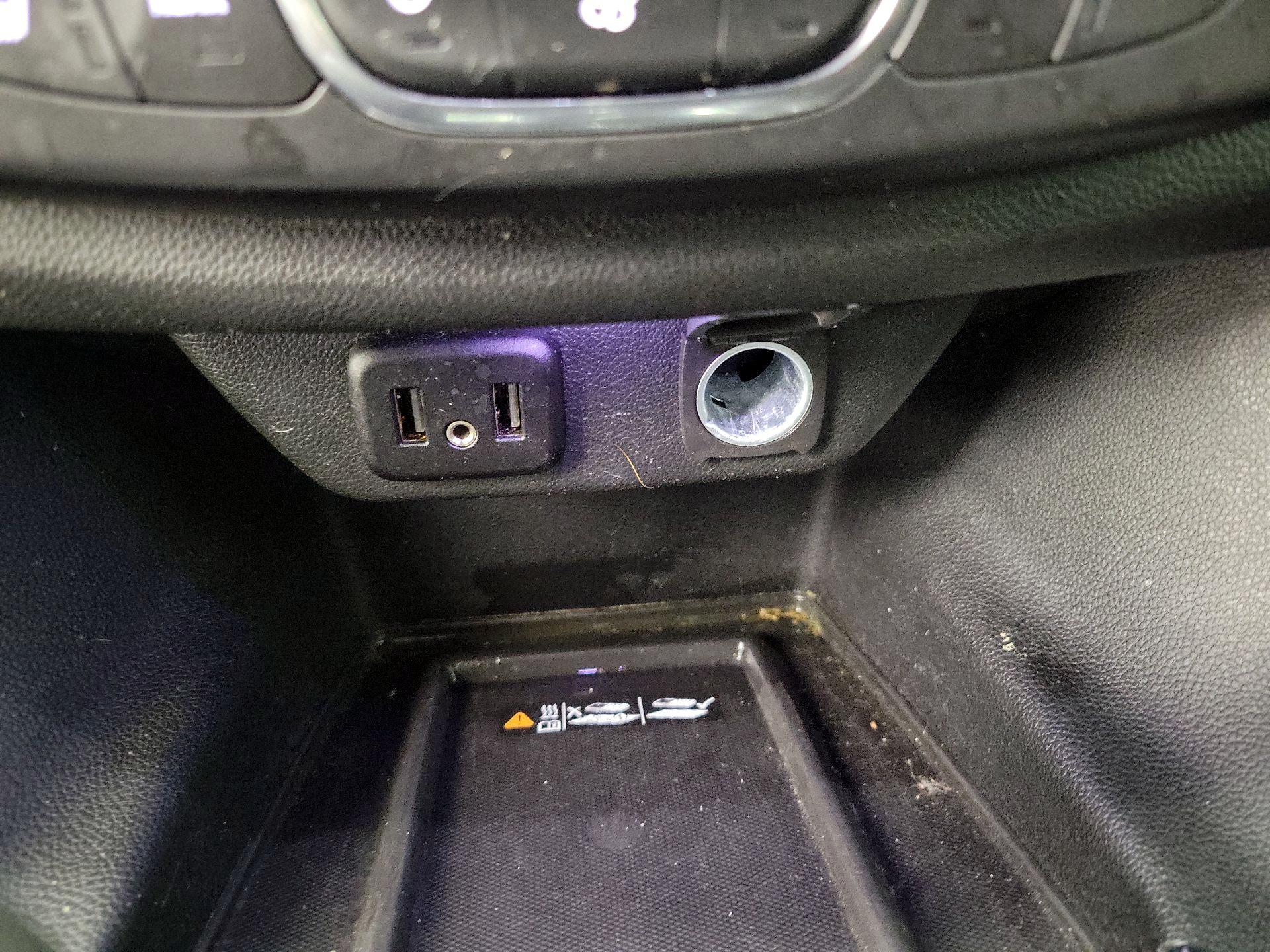 Thumbnail: 2022 Chevrolet Traverse - 19