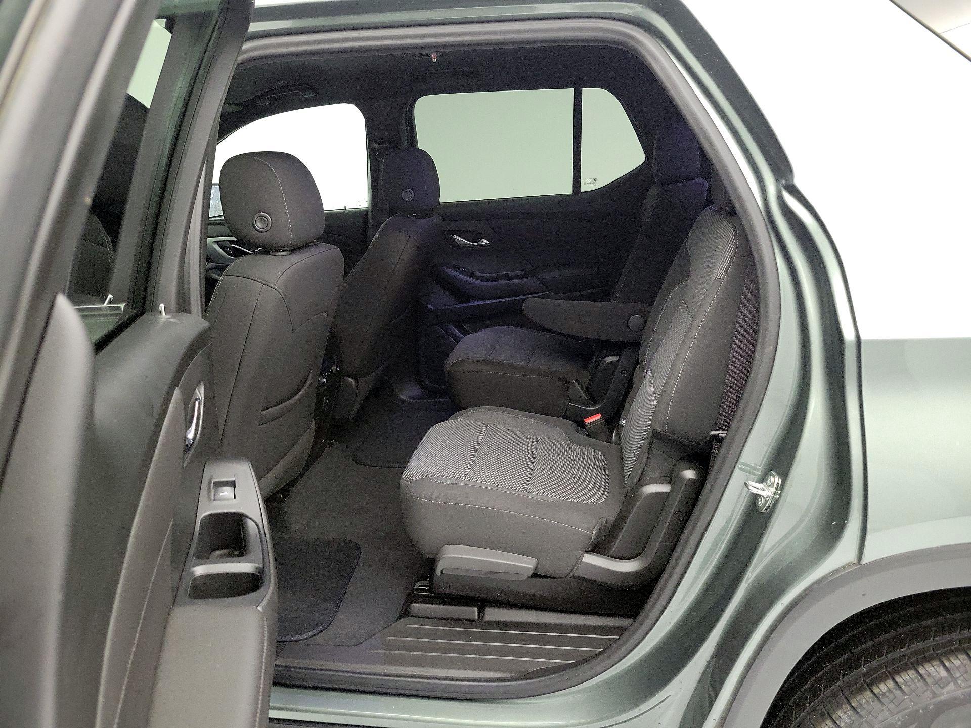 Thumbnail: 2022 Chevrolet Traverse - 20