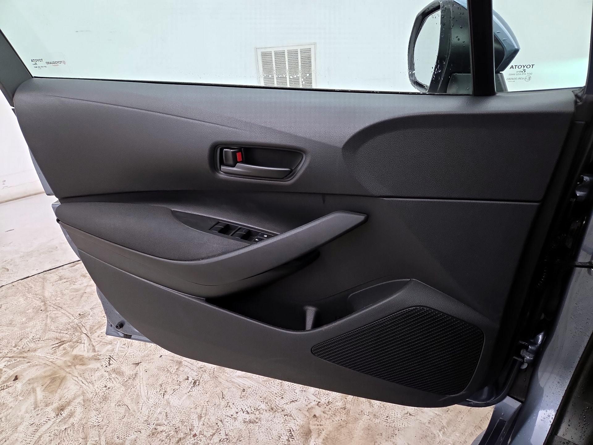 Thumbnail: 2024 Toyota Corolla - 12