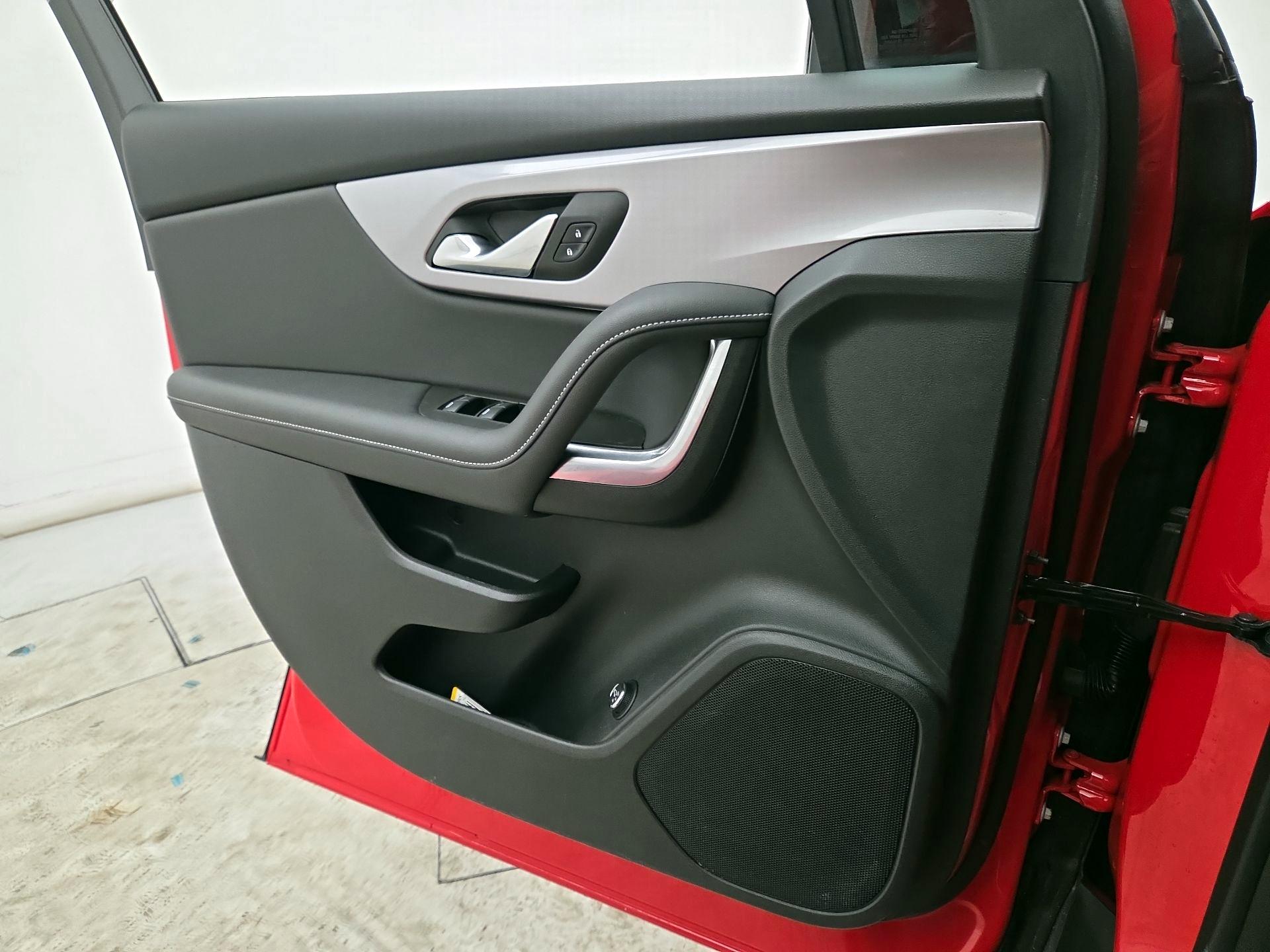 Thumbnail: 2023 Chevrolet Blazer - 12