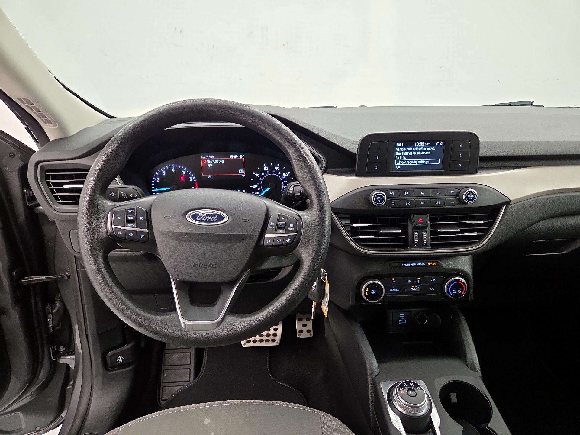 Thumbnail: 2021 Ford Escape - 9