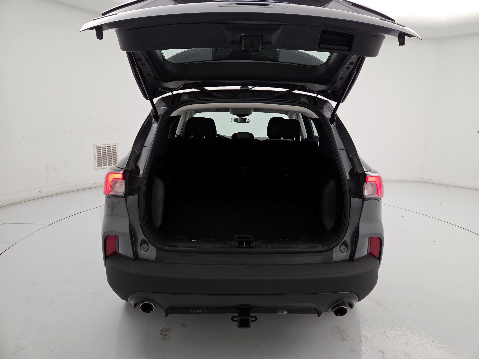 Thumbnail: 2021 Ford Escape - 20