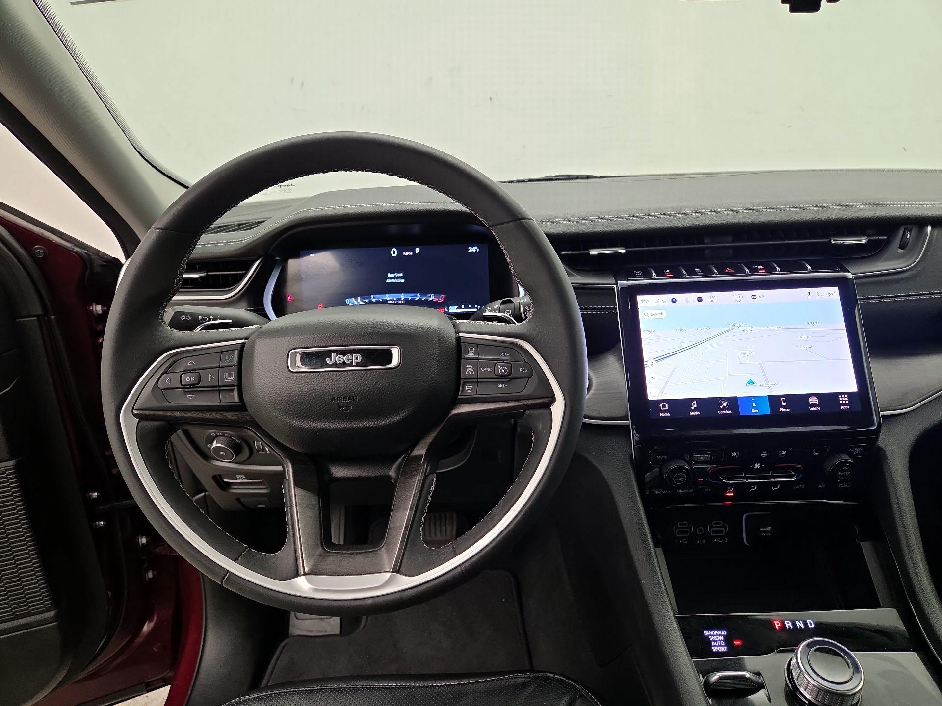 Thumbnail: 2023 Jeep Grand Cherokee - 9