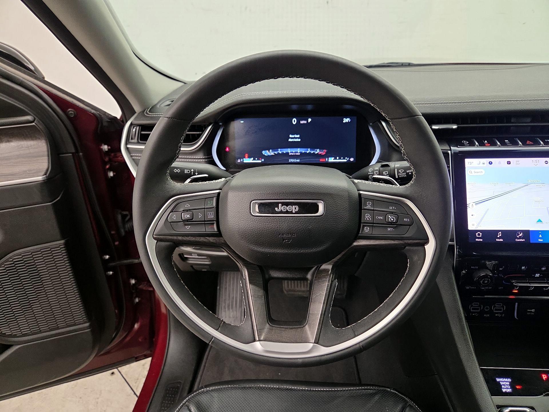 Thumbnail: 2023 Jeep Grand Cherokee - 10