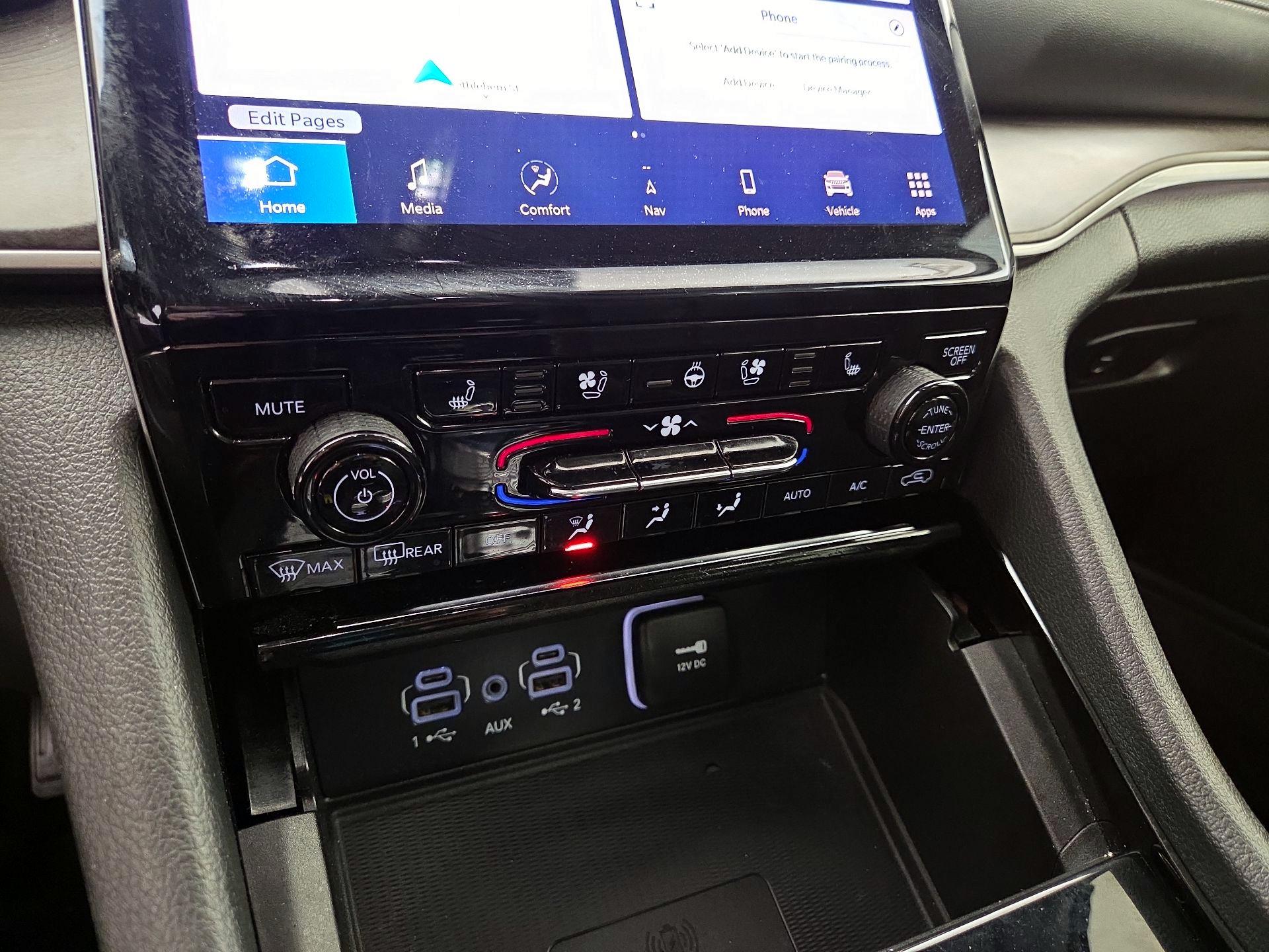 Thumbnail: 2023 Jeep Grand Cherokee - 17