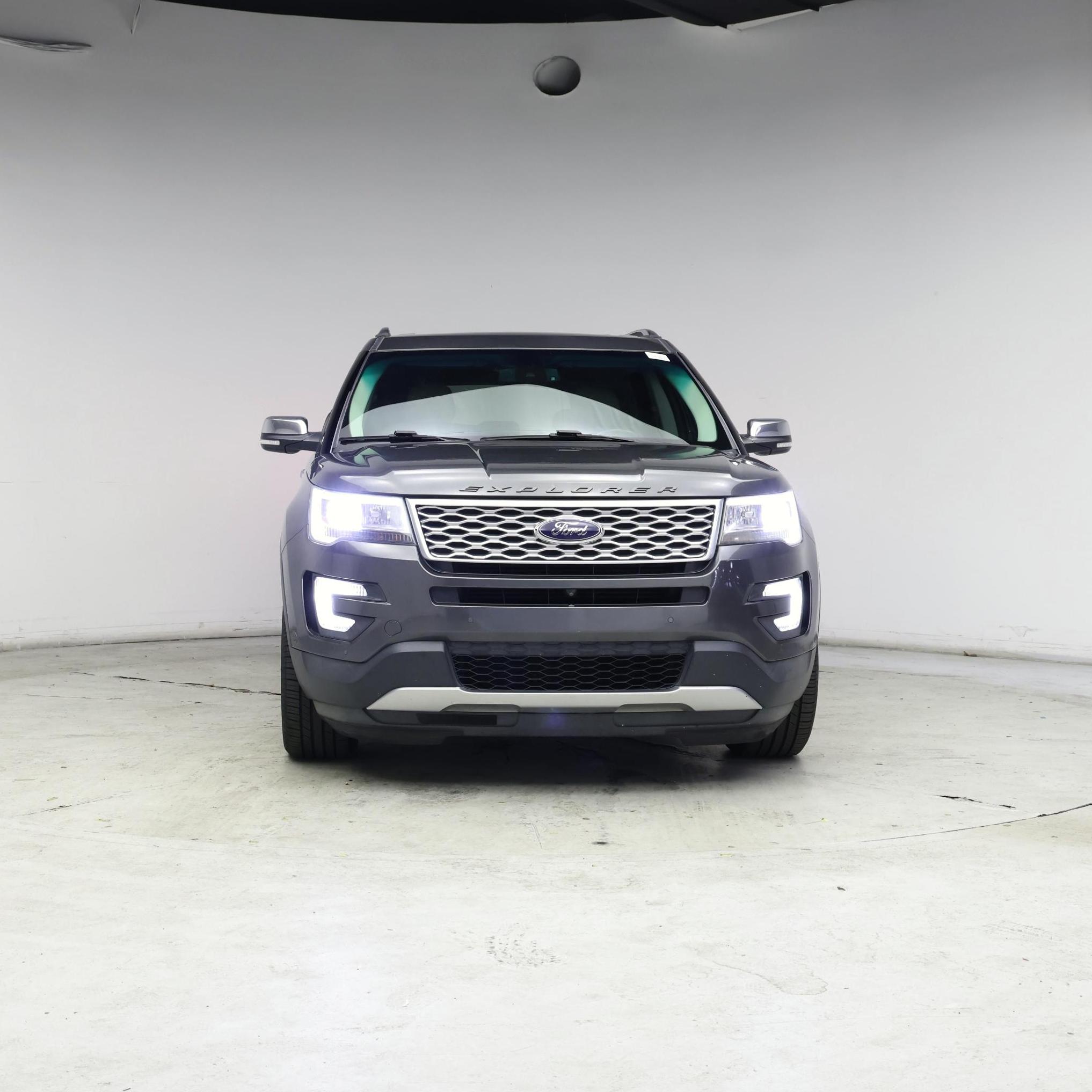Thumbnail: 2016 Ford Explorer - 5