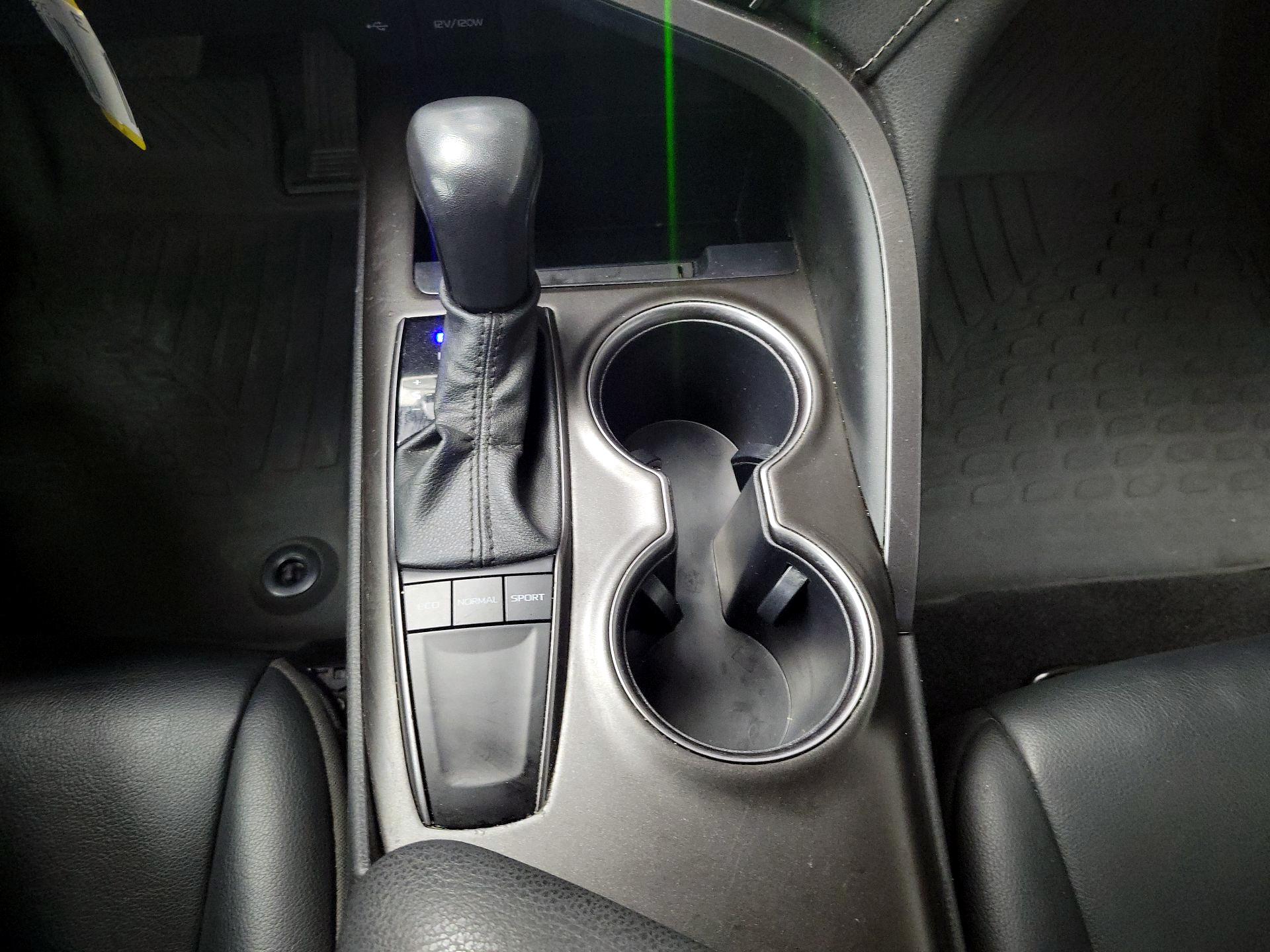 Thumbnail: 2023 Toyota Camry - 17