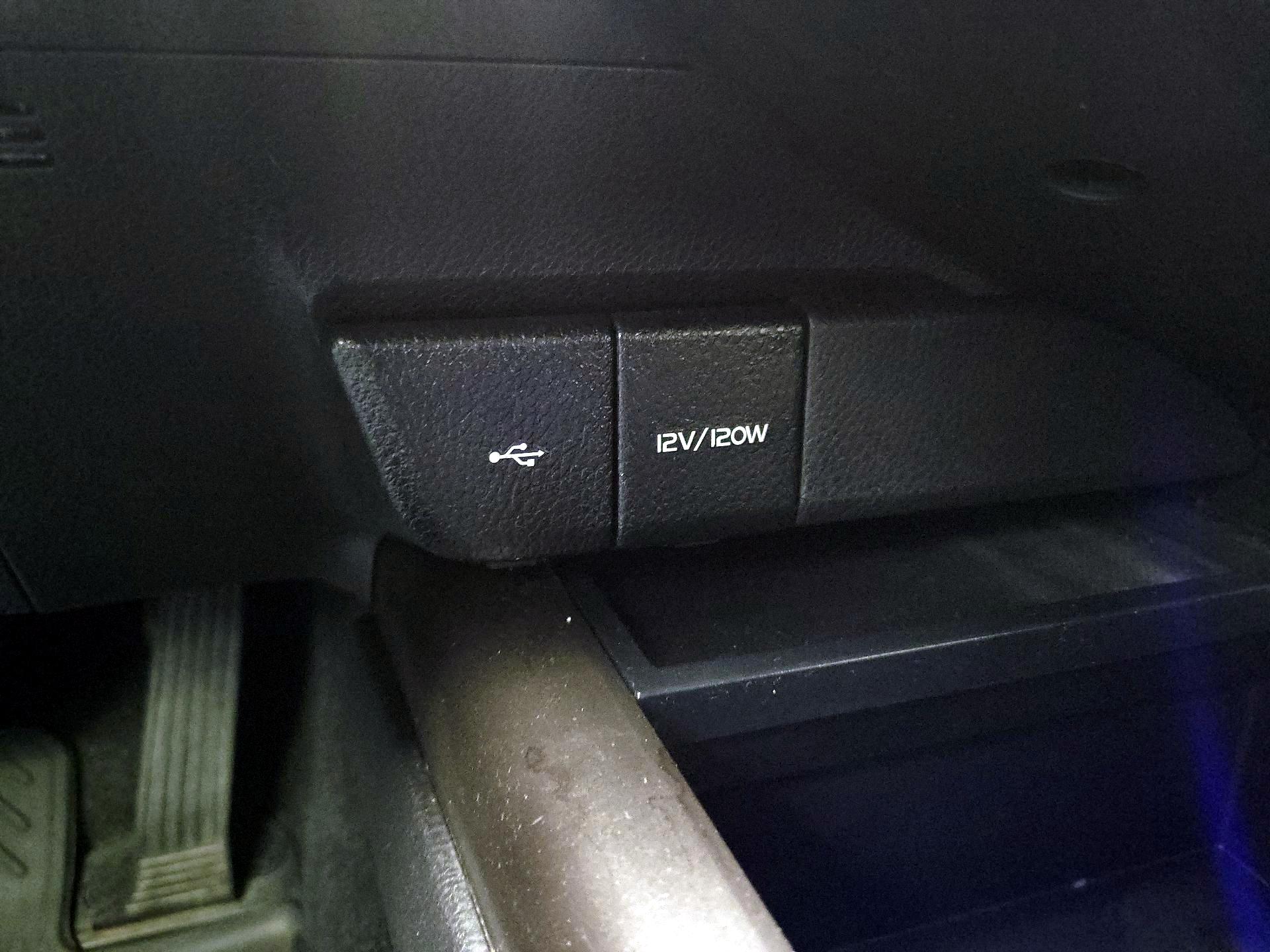 Thumbnail: 2023 Toyota Camry - 18