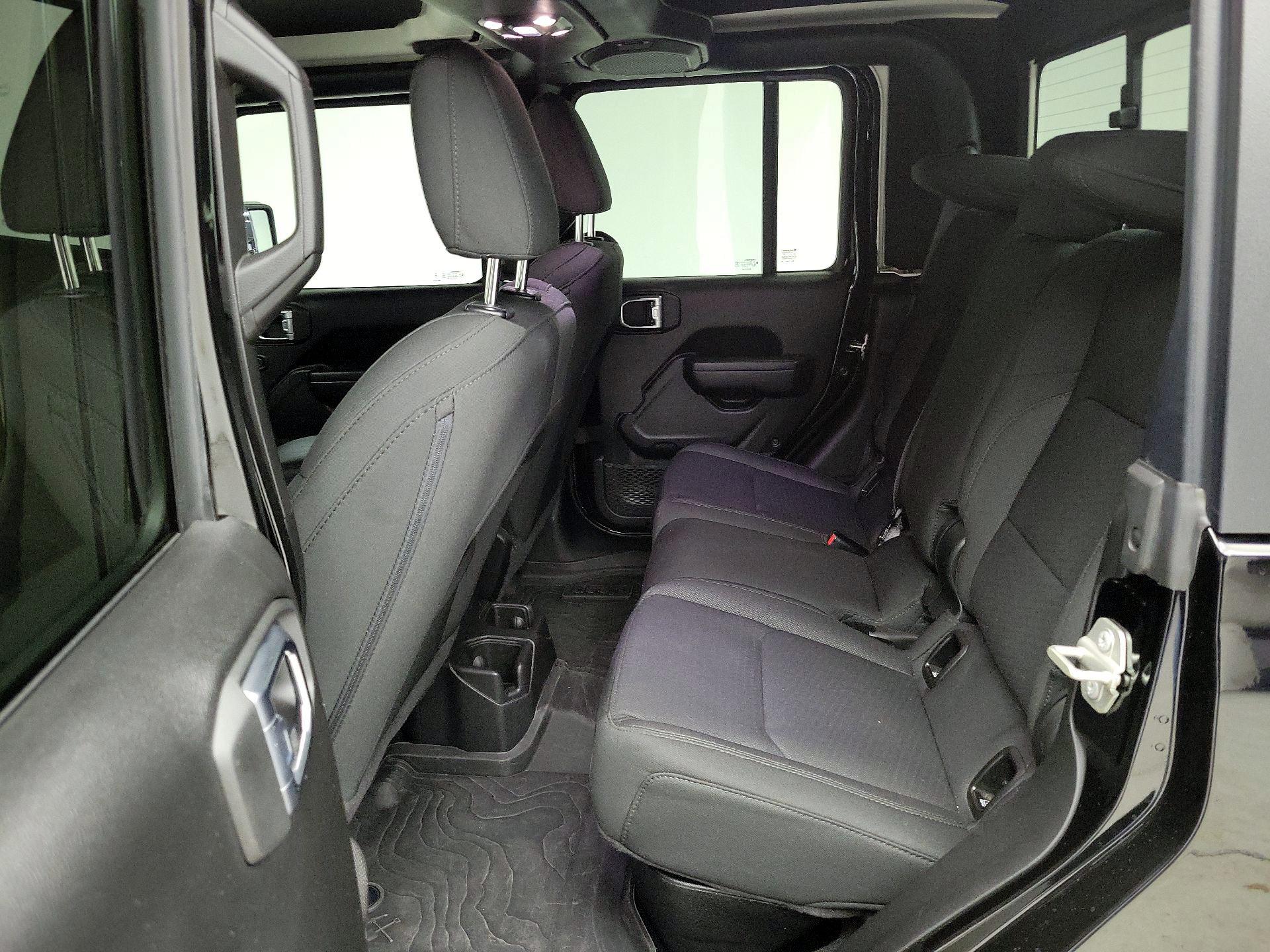 Thumbnail: 2023 Jeep Gladiator - 19