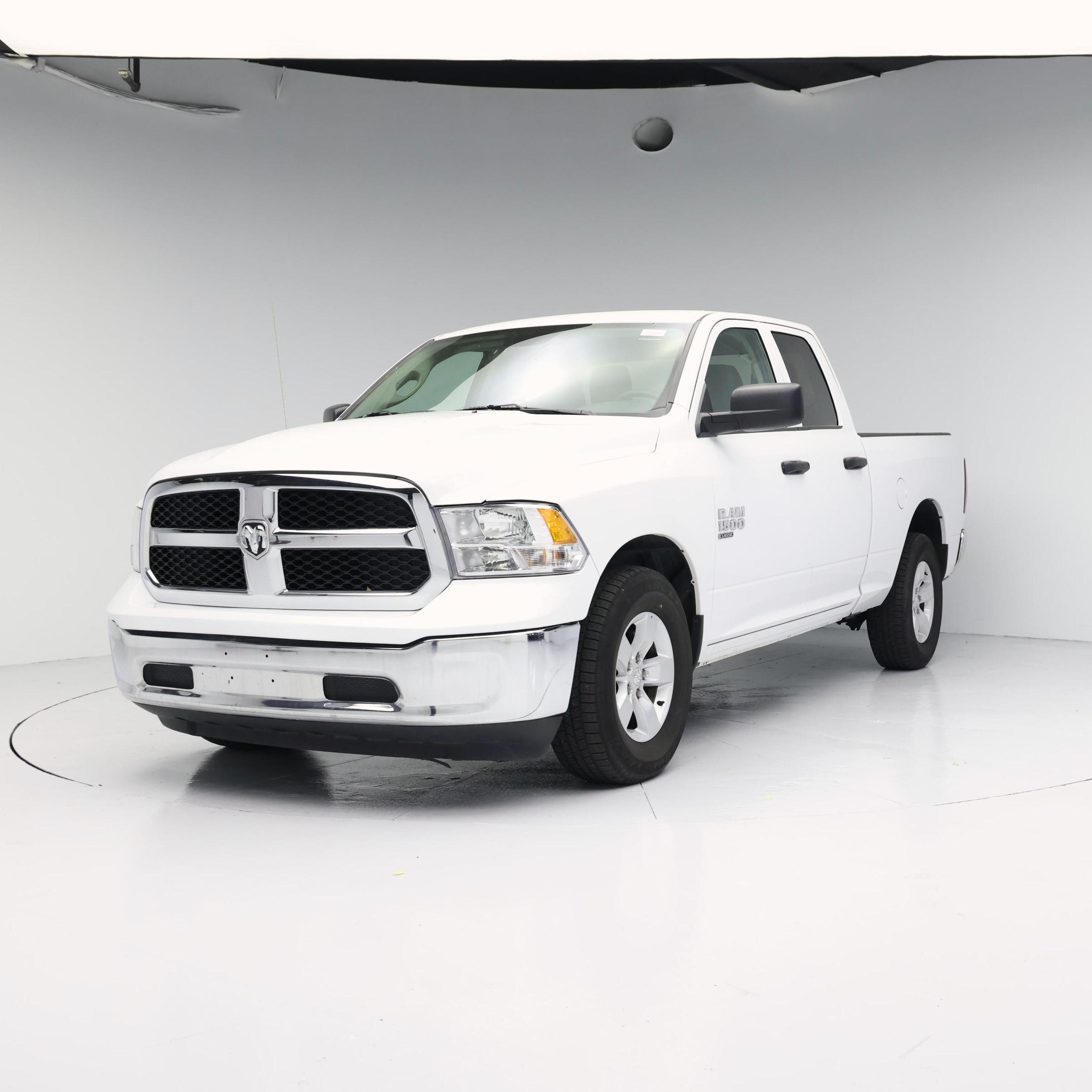 Thumbnail: 2024 RAM 1500 Classic - 4