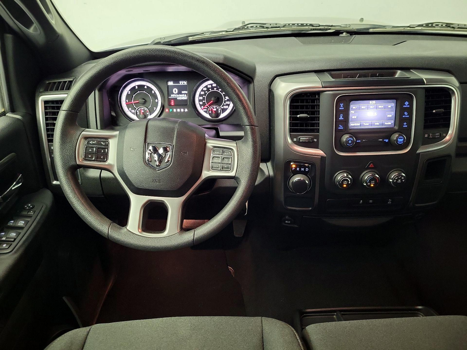 Thumbnail: 2024 RAM 1500 Classic - 10
