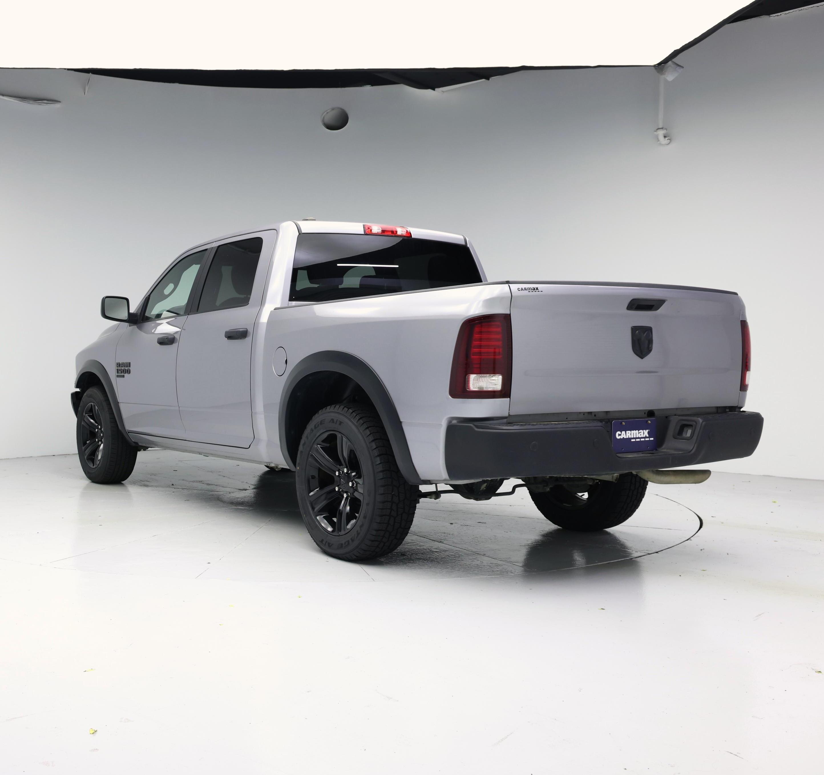 Thumbnail: 2024 RAM 1500 Classic - 2