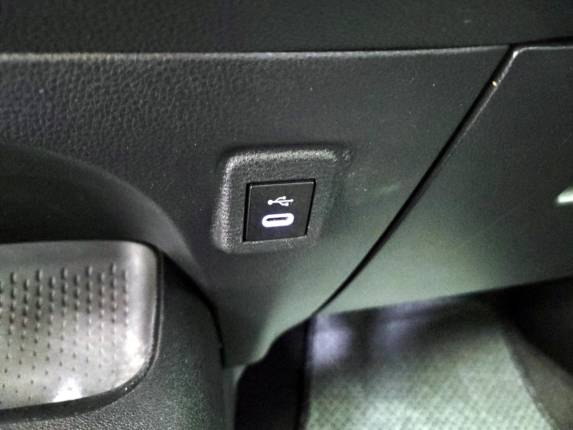 Thumbnail: 2024 Toyota Corolla - 18