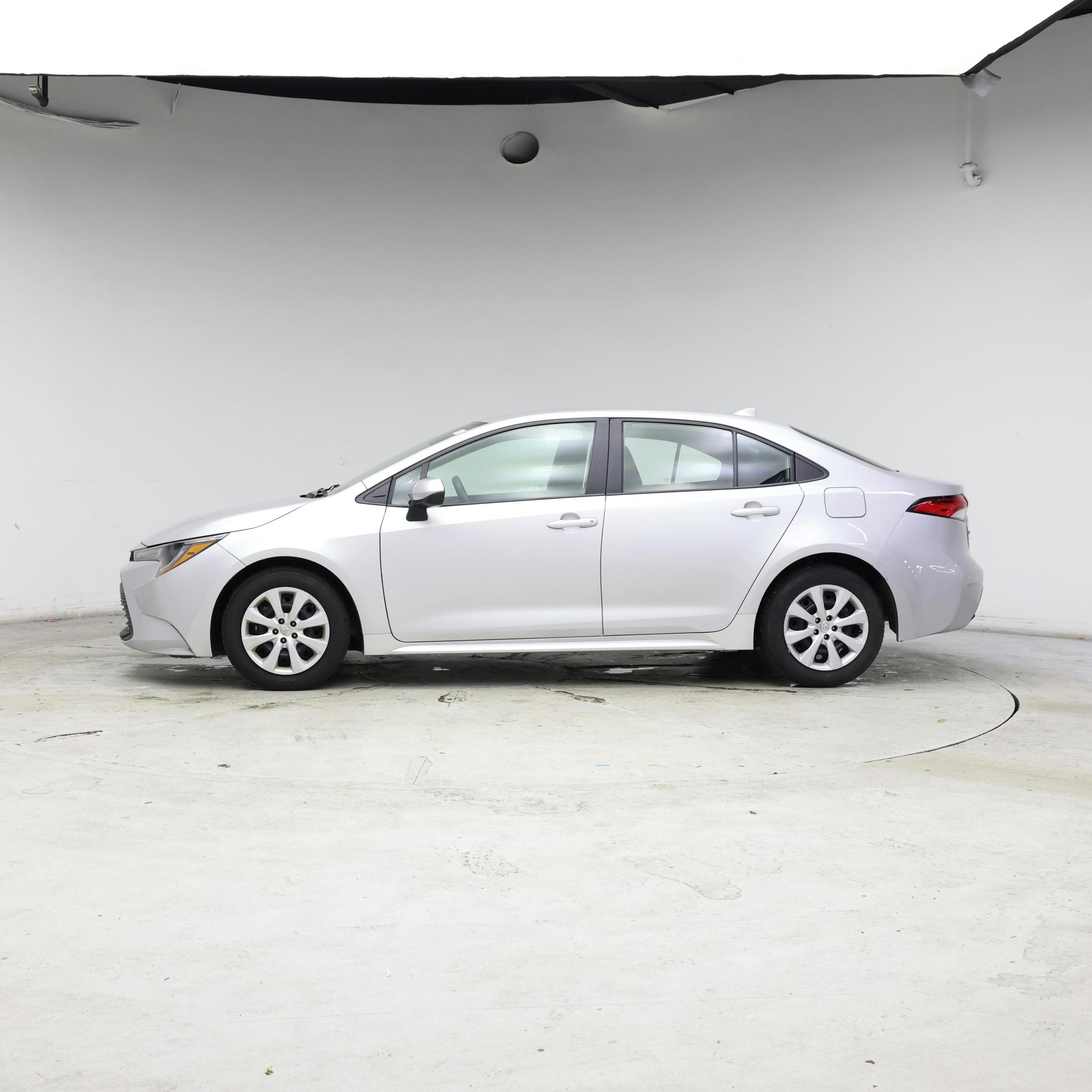 Thumbnail: 2024 Toyota Corolla - 3