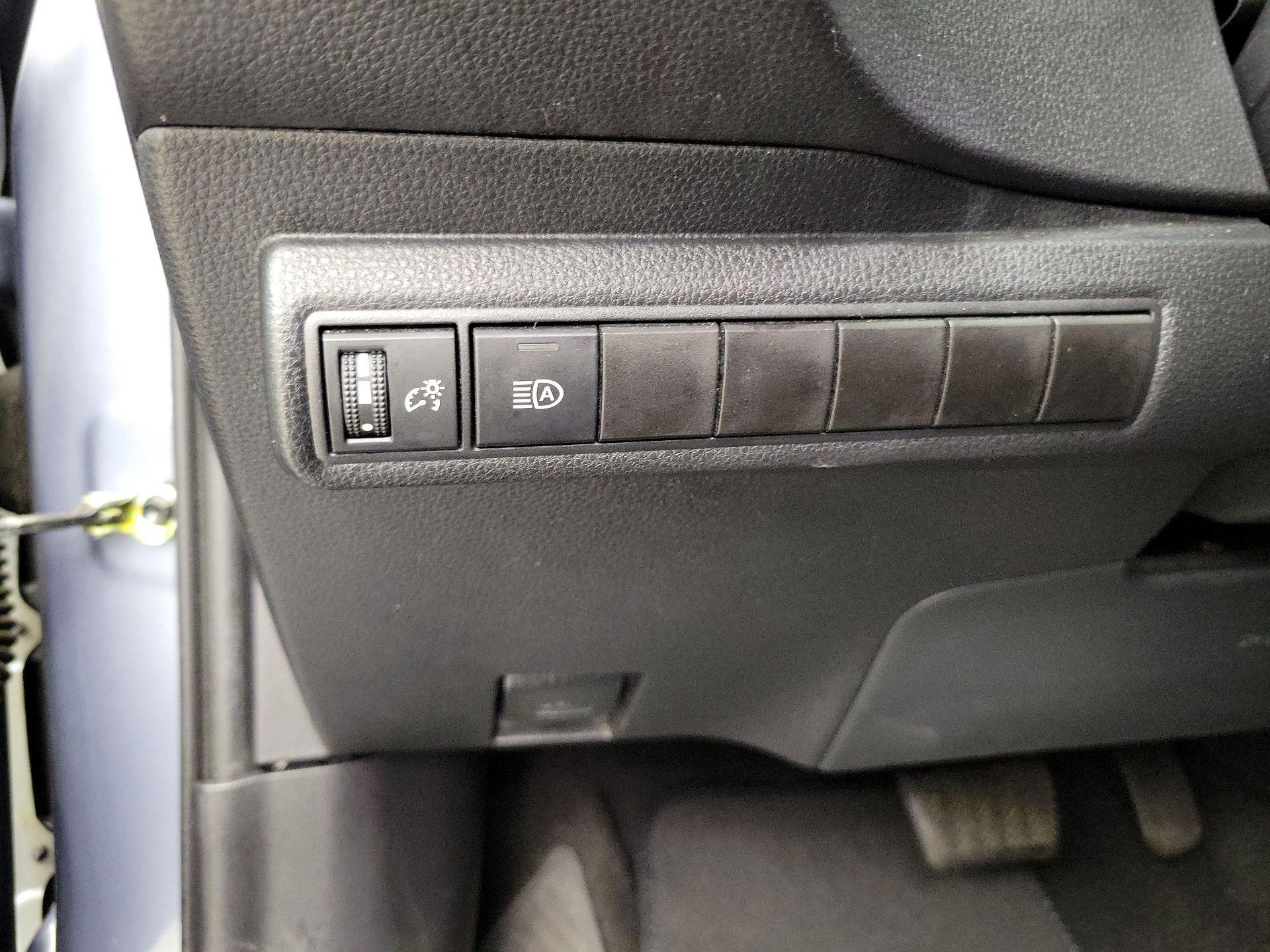 Thumbnail: 2023 Toyota Corolla - 13