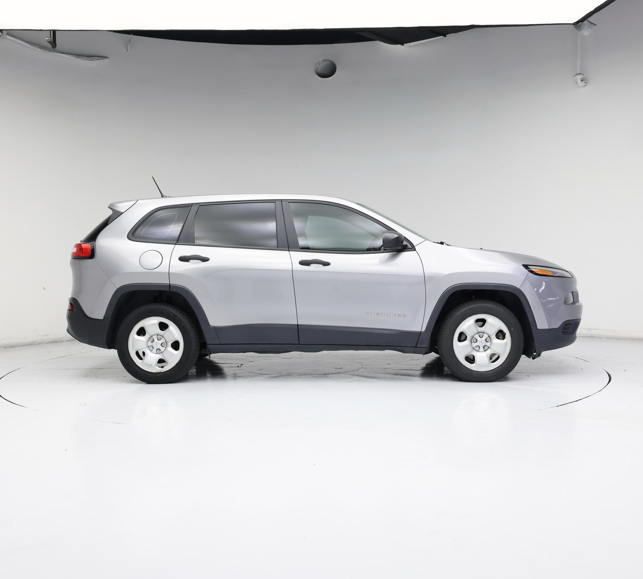 Thumbnail: 2015 Jeep Cherokee - 7