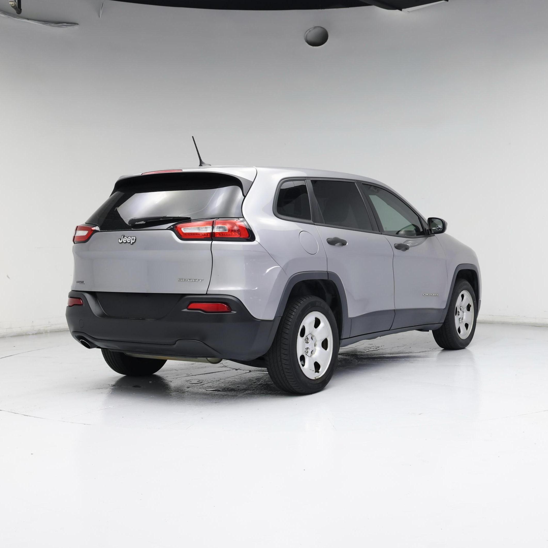 Thumbnail: 2015 Jeep Cherokee - 8