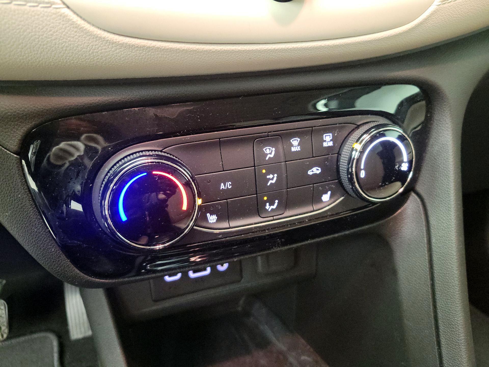 Thumbnail: 2023 Buick Encore GX - 17