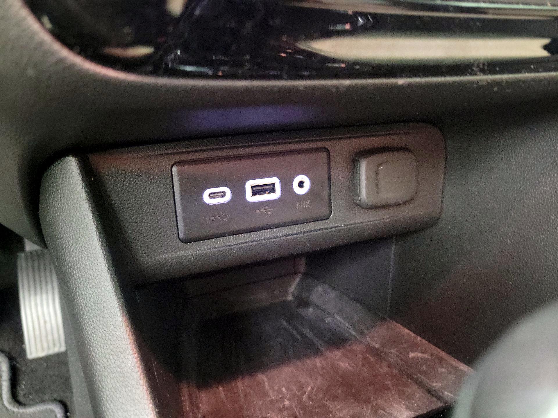 Thumbnail: 2023 Buick Encore GX - 19