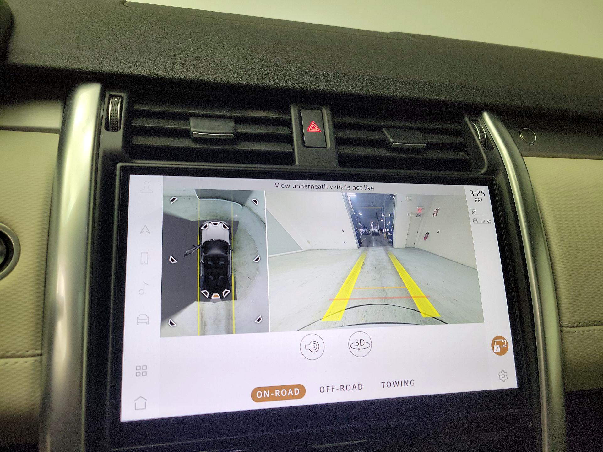 Thumbnail: 2024 Land Rover Discovery - 15