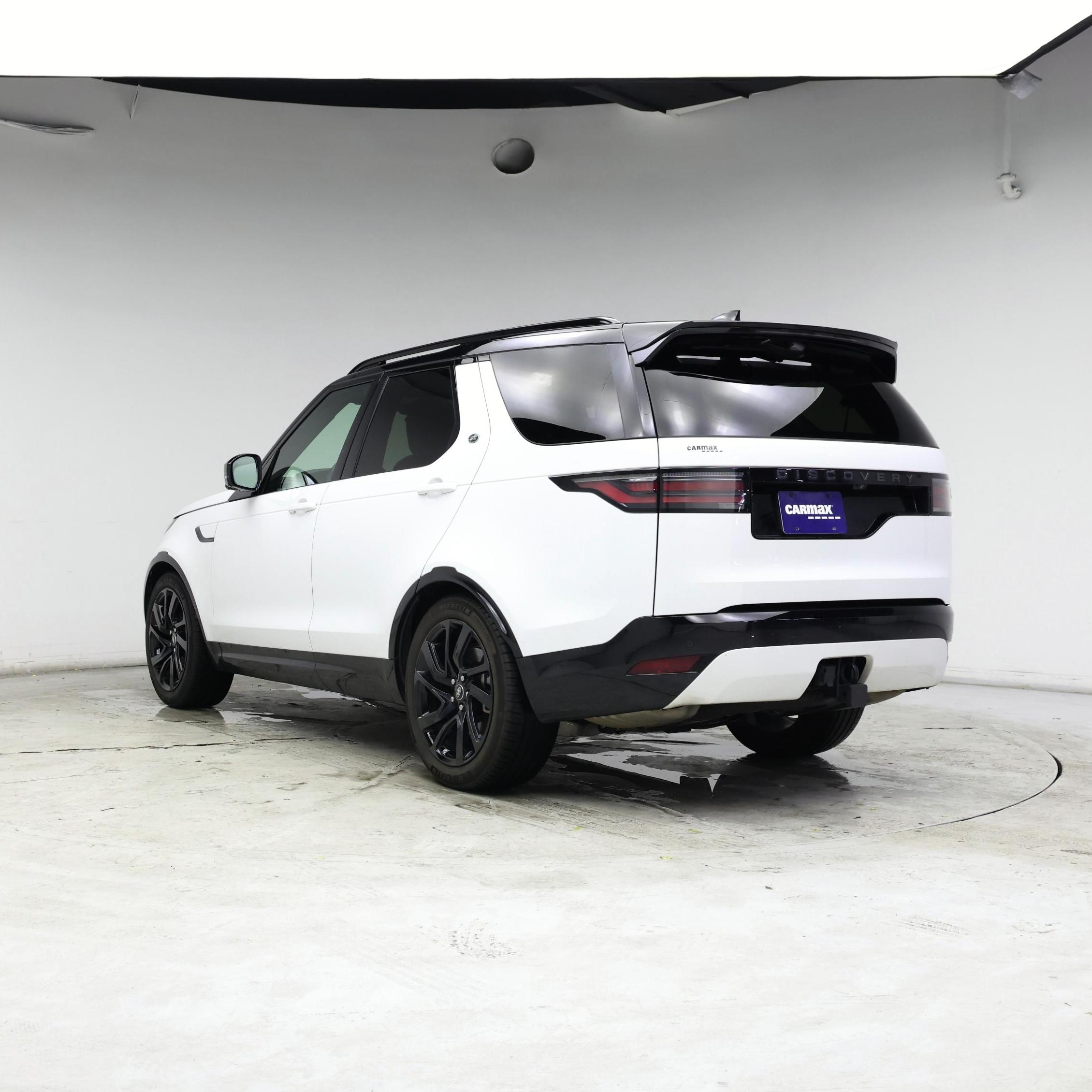 Thumbnail: 2024 Land Rover Discovery - 2