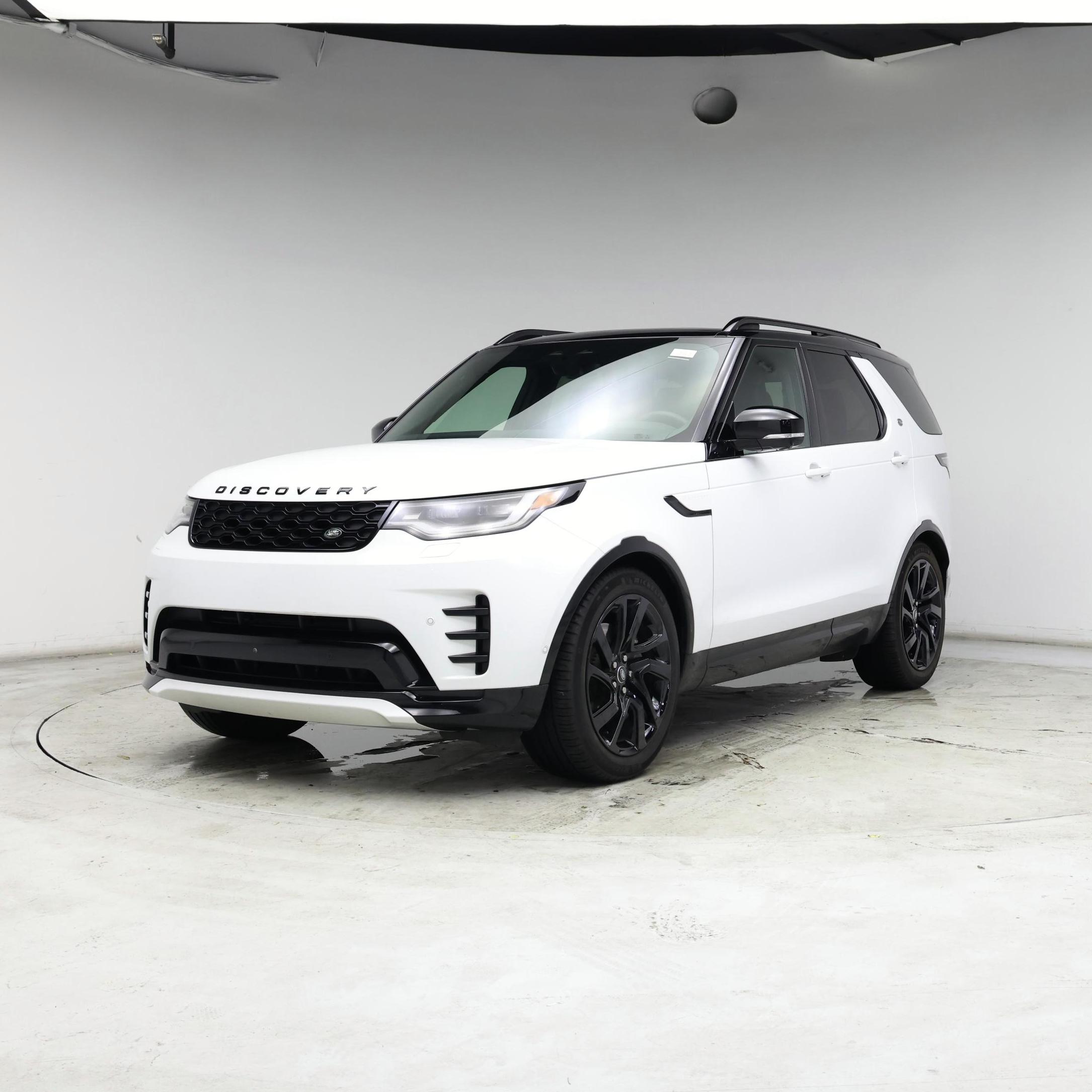 Thumbnail: 2024 Land Rover Discovery - 4