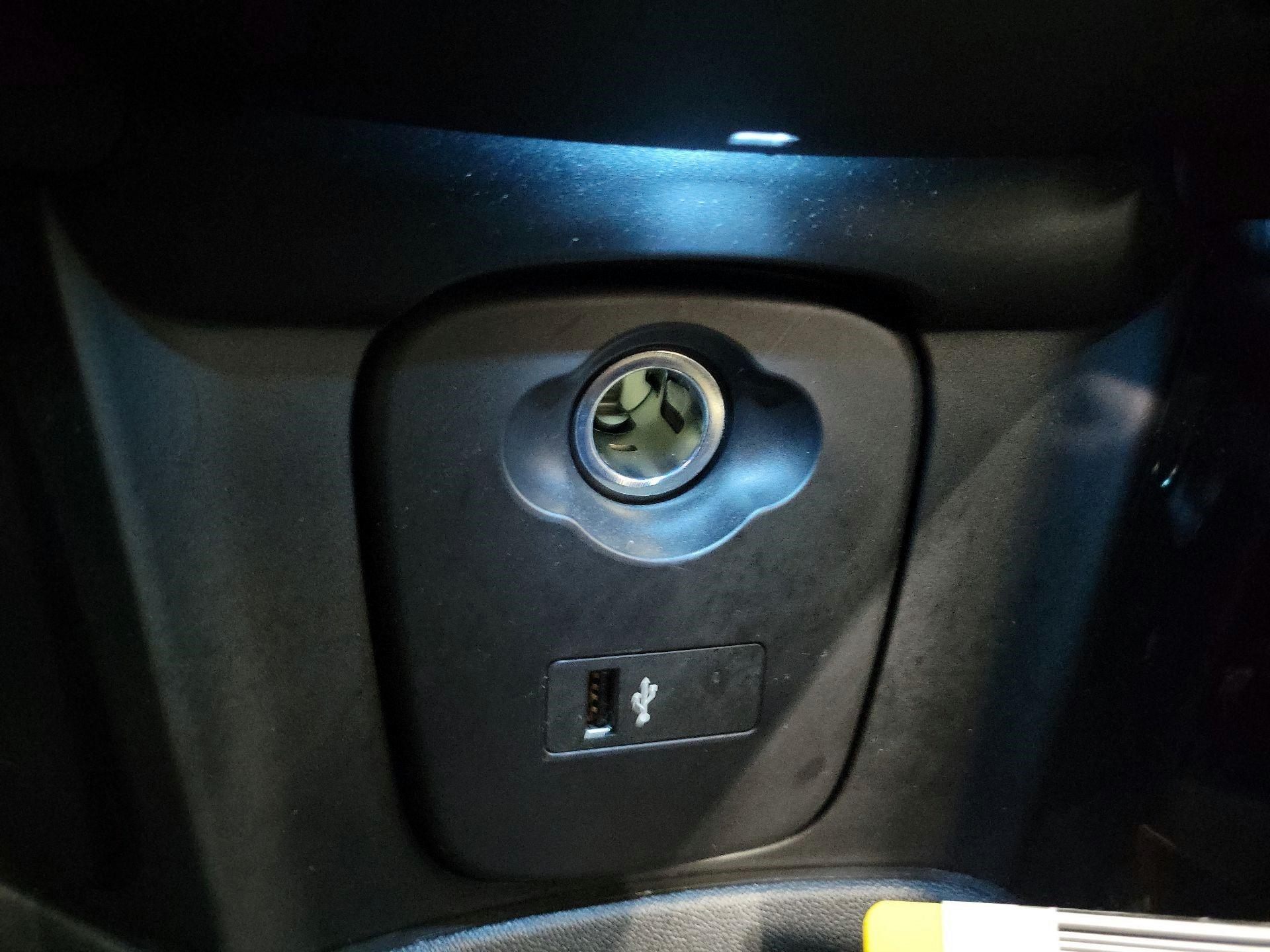 Thumbnail: 2022 MINI Cooper Hardtop - 16