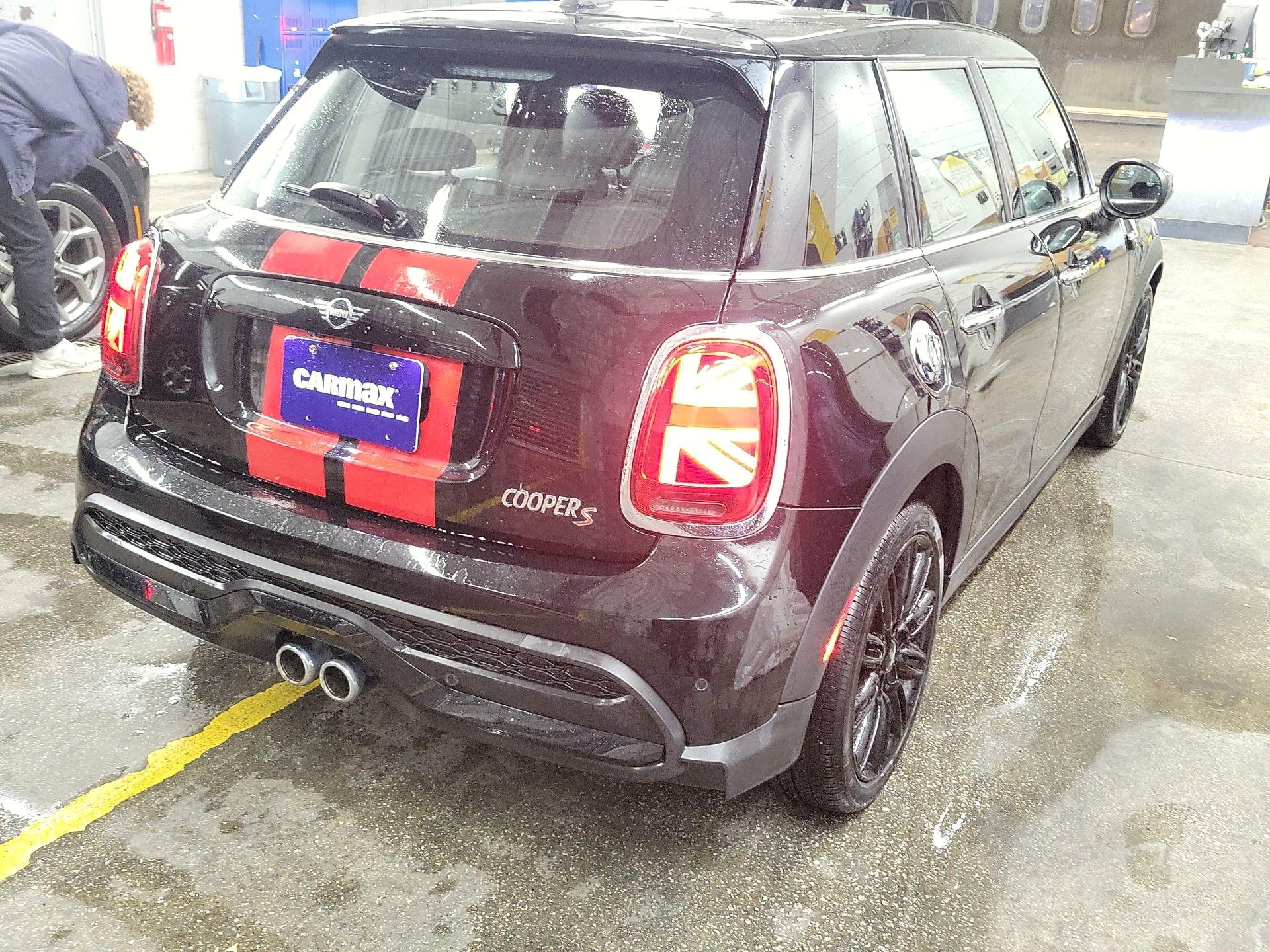 Thumbnail: 2022 MINI Cooper Hardtop - 5