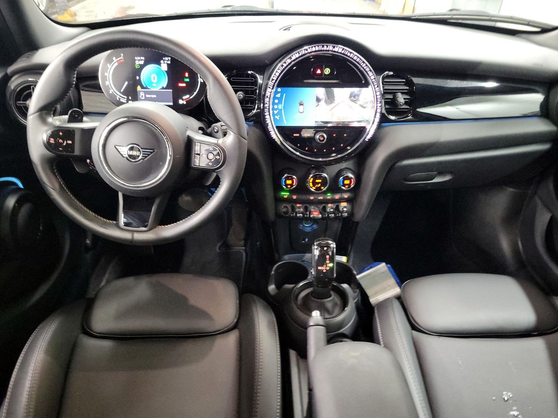 Thumbnail: 2022 MINI Cooper Hardtop - 8