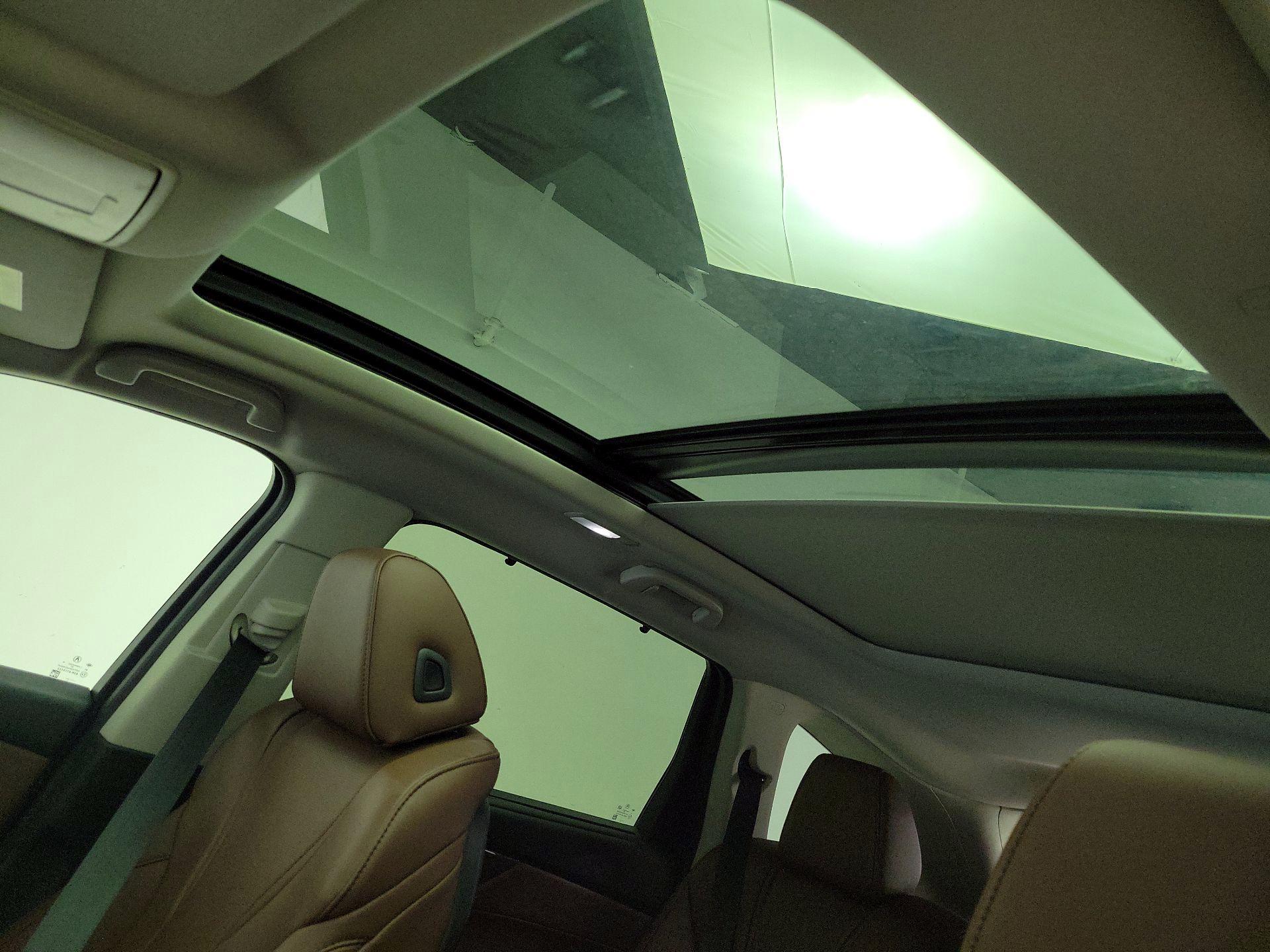 Thumbnail: 2022 Acura MDX - 20