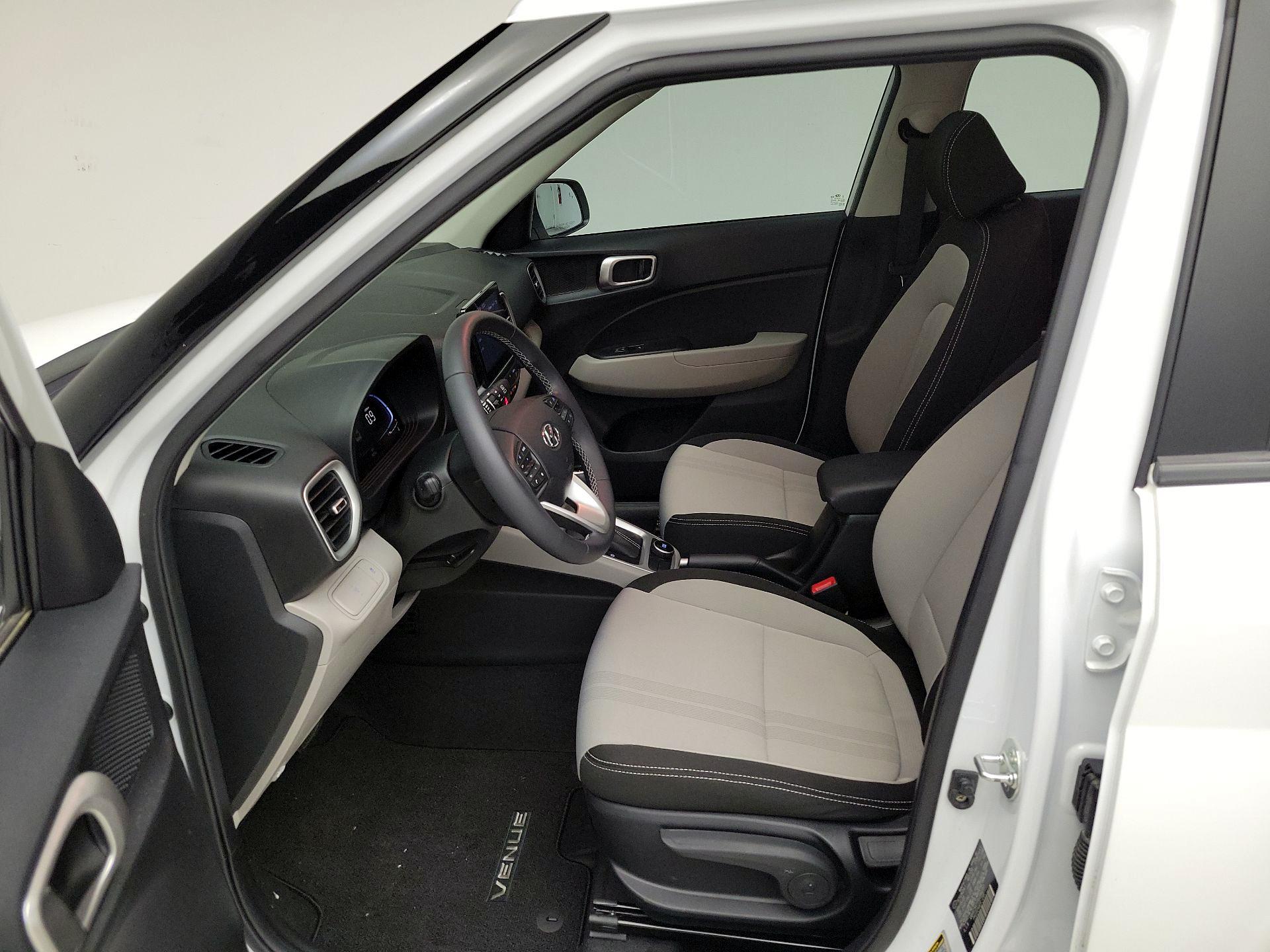 Thumbnail: 2024 Hyundai Venue - 11