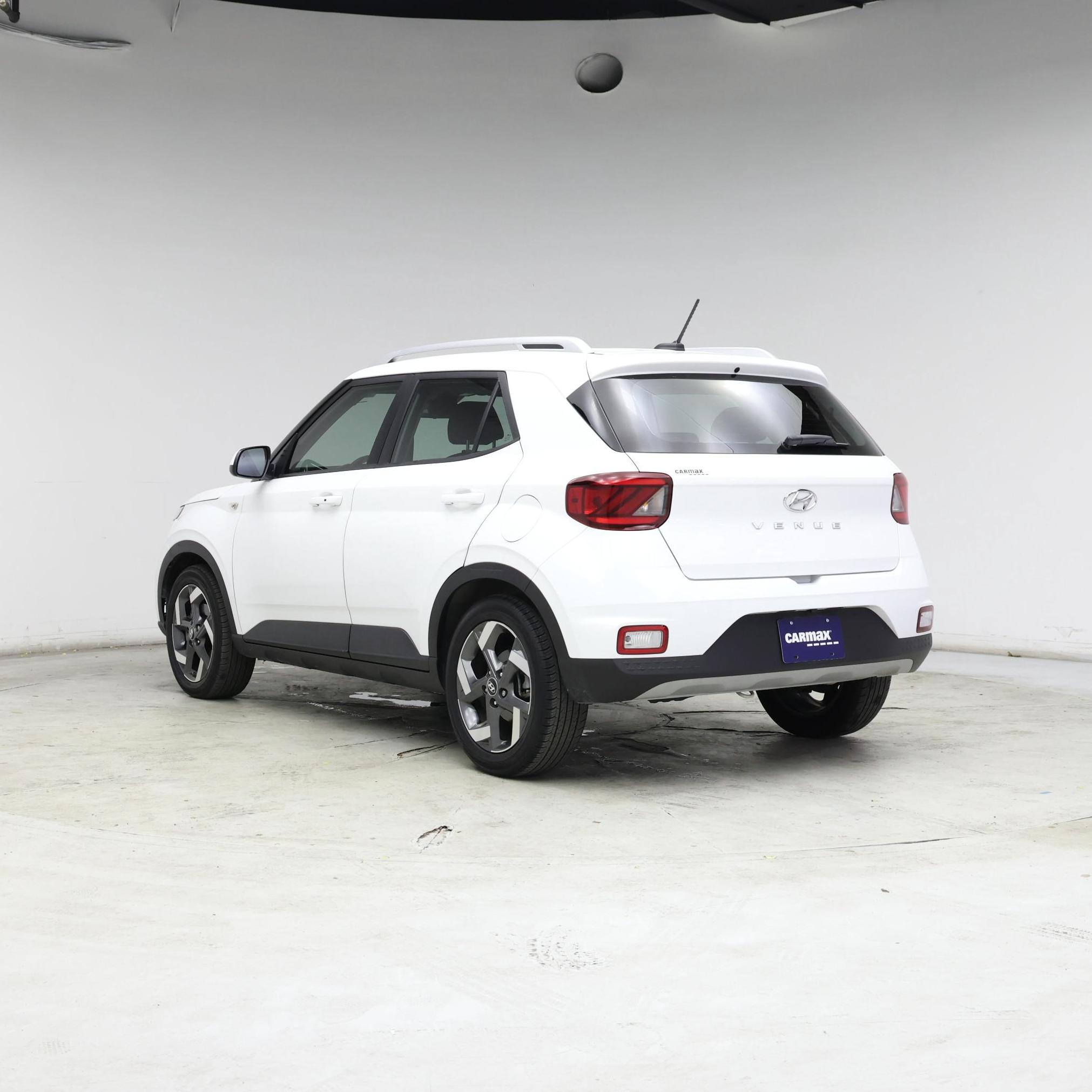 Thumbnail: 2024 Hyundai Venue - 2