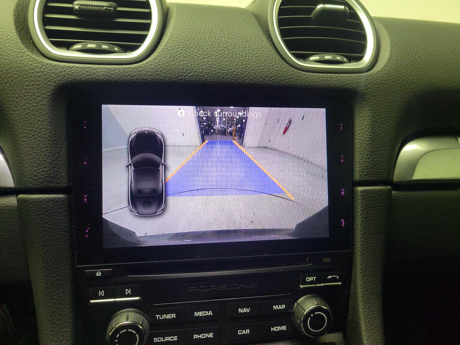 Thumbnail: 2018 Porsche 718 Boxster - 14