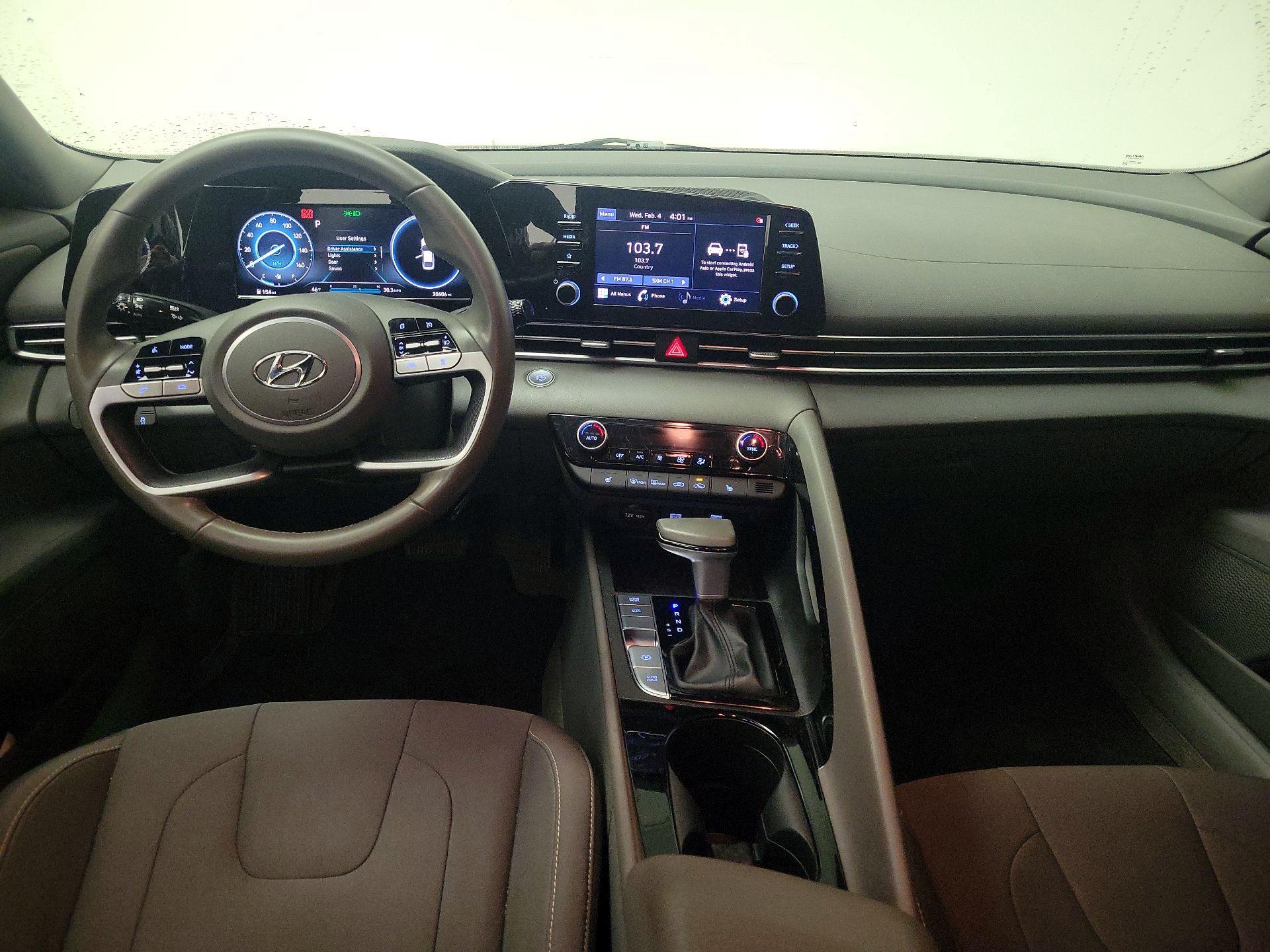 Thumbnail: 2022 Hyundai Elantra - 9