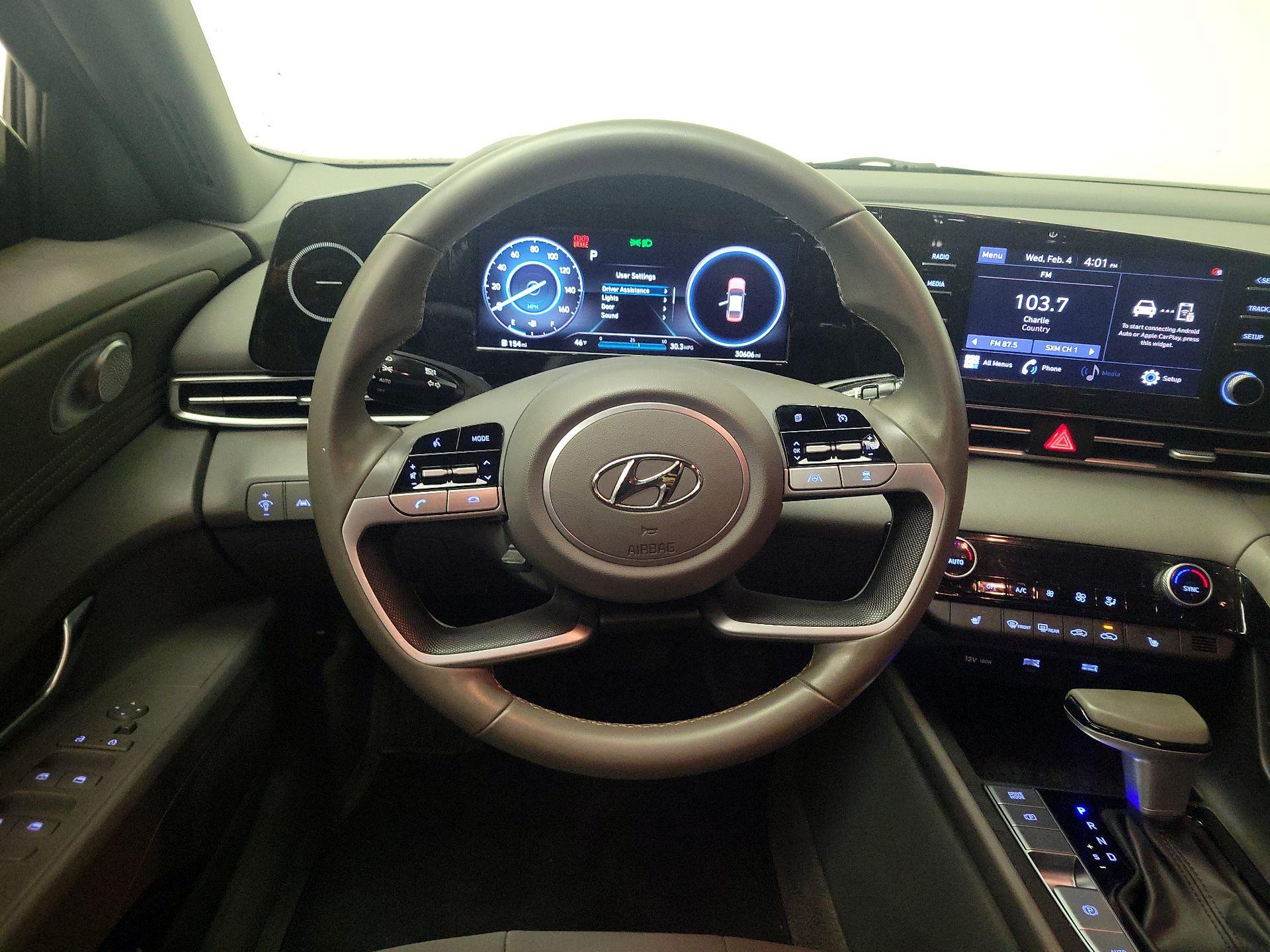 Thumbnail: 2022 Hyundai Elantra - 10