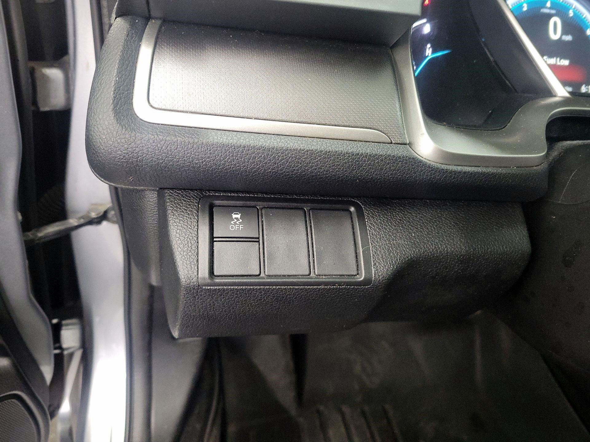 Thumbnail: 2016 Honda Civic - 11