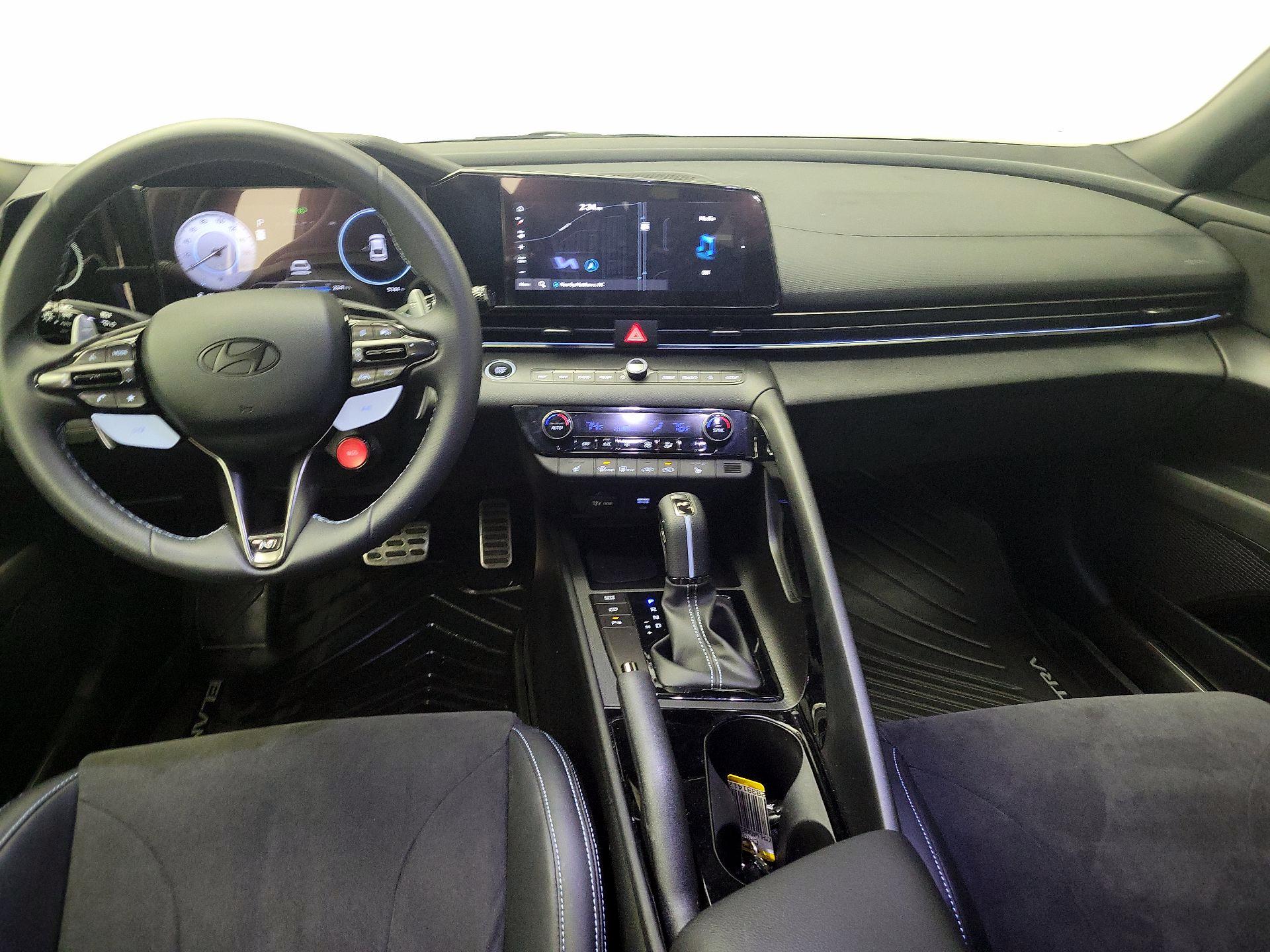 Thumbnail: 2025 Hyundai Elantra - 9