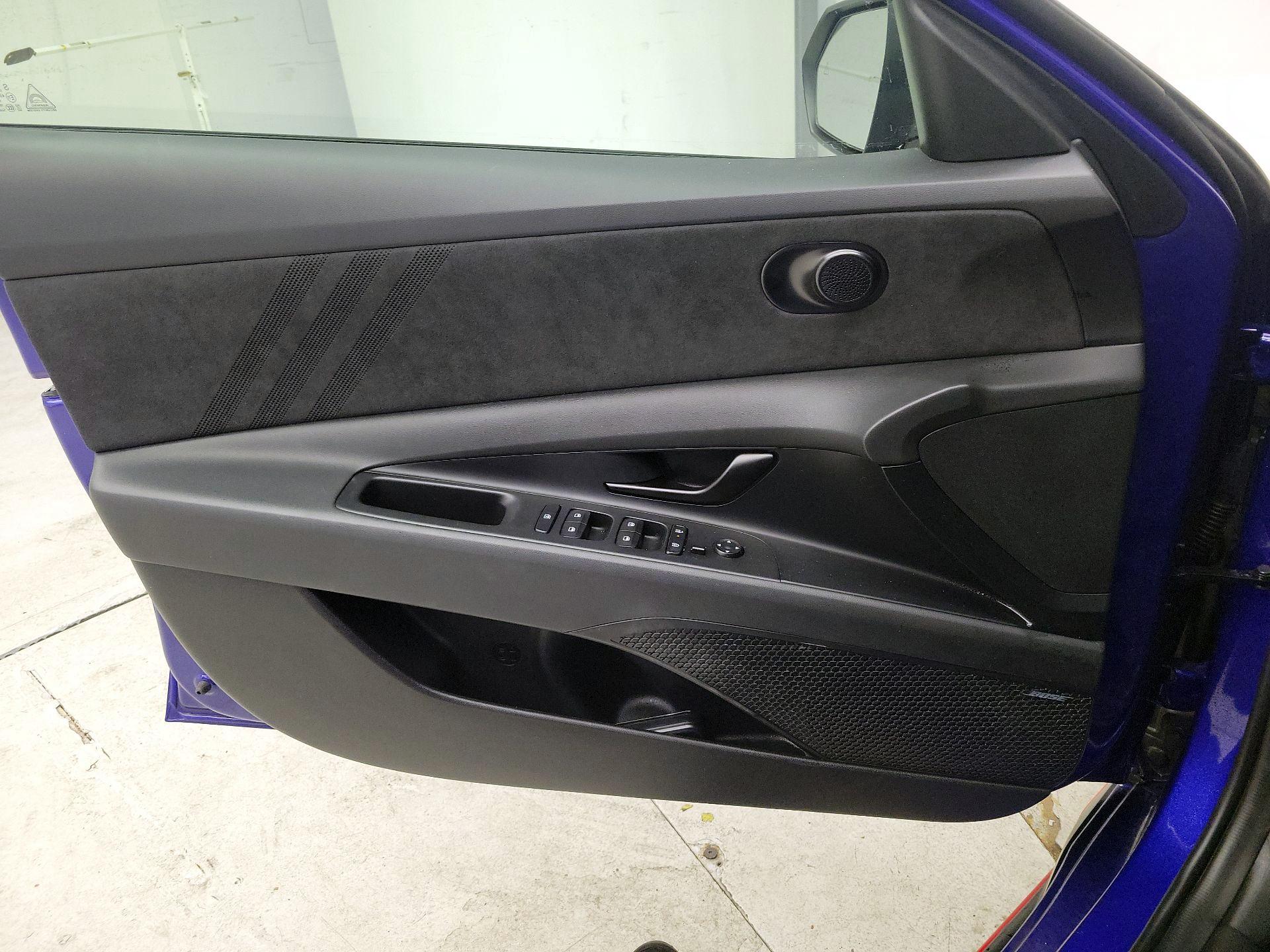 Thumbnail: 2025 Hyundai Elantra - 12