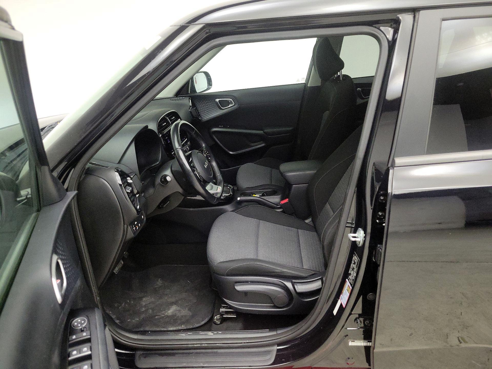 Thumbnail: 2022 Kia Soul - 11