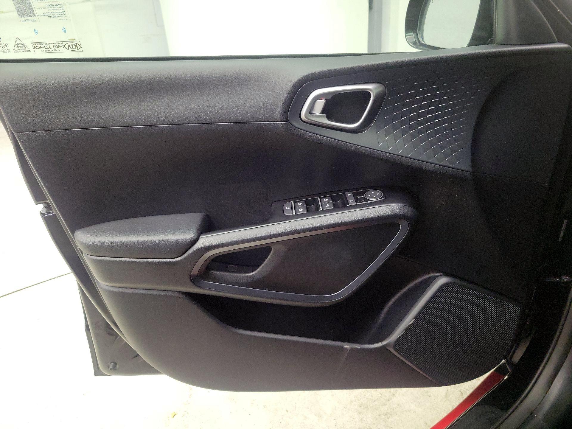 Thumbnail: 2022 Kia Soul - 12