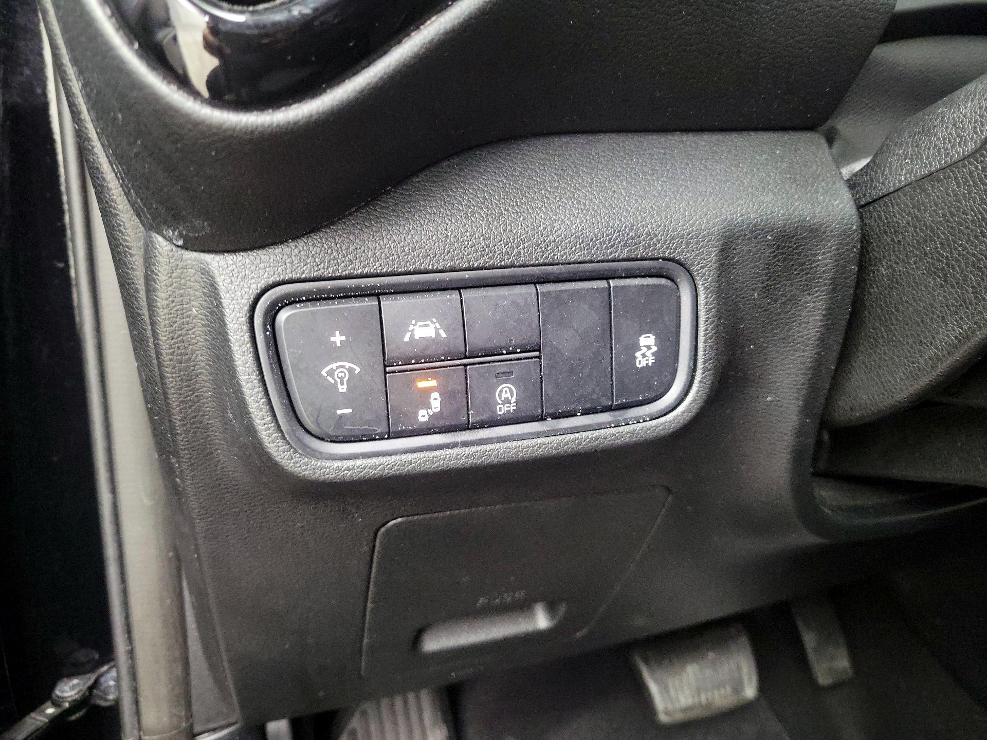 Thumbnail: 2022 Kia Soul - 13